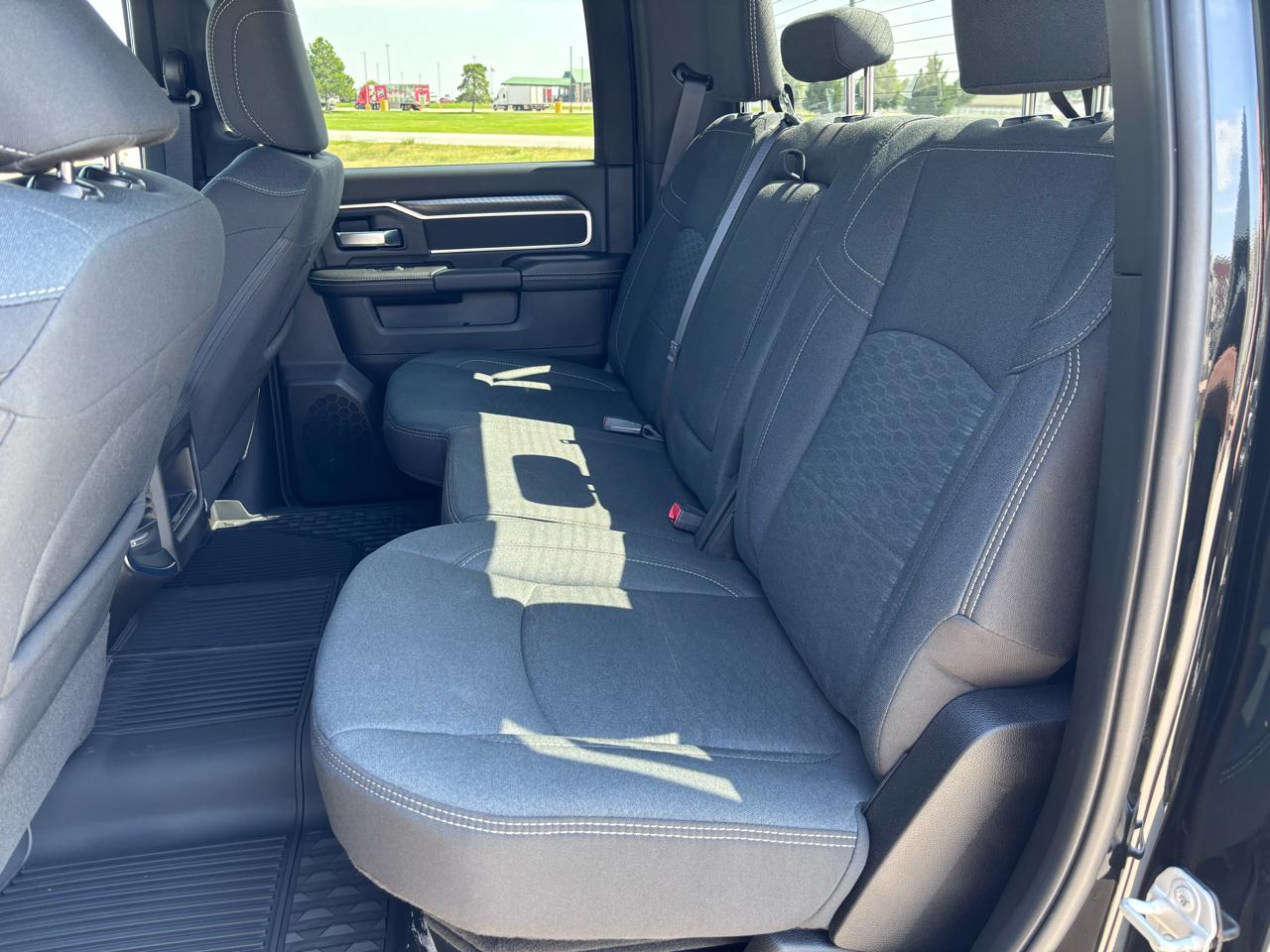 RAM 2500 Big Horn 4x4 Crew Cab 6'4" Box 2025