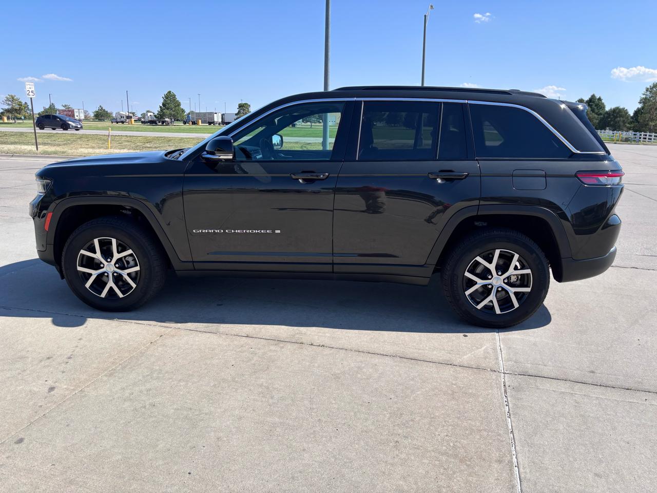 Jeep Grand Cherokee Limited 4x2 2024