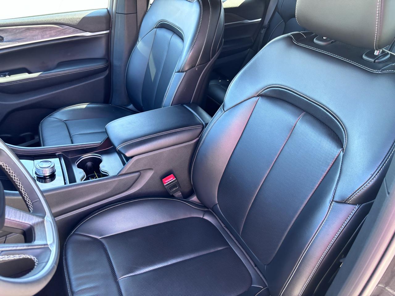 Jeep Grand Cherokee Limited 4x2 2024