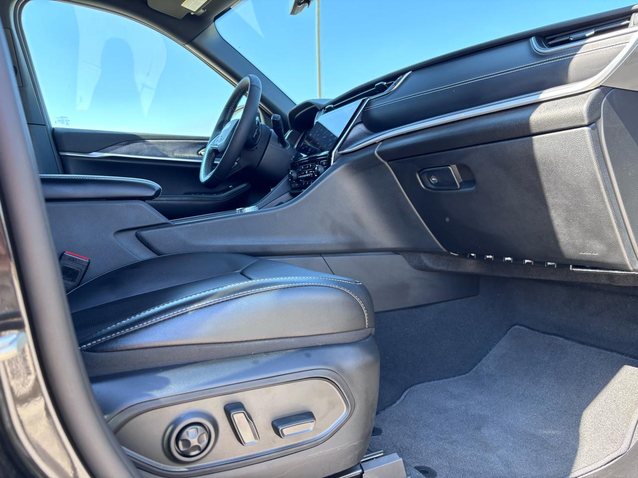 Jeep Grand Cherokee Limited 4x2 2024