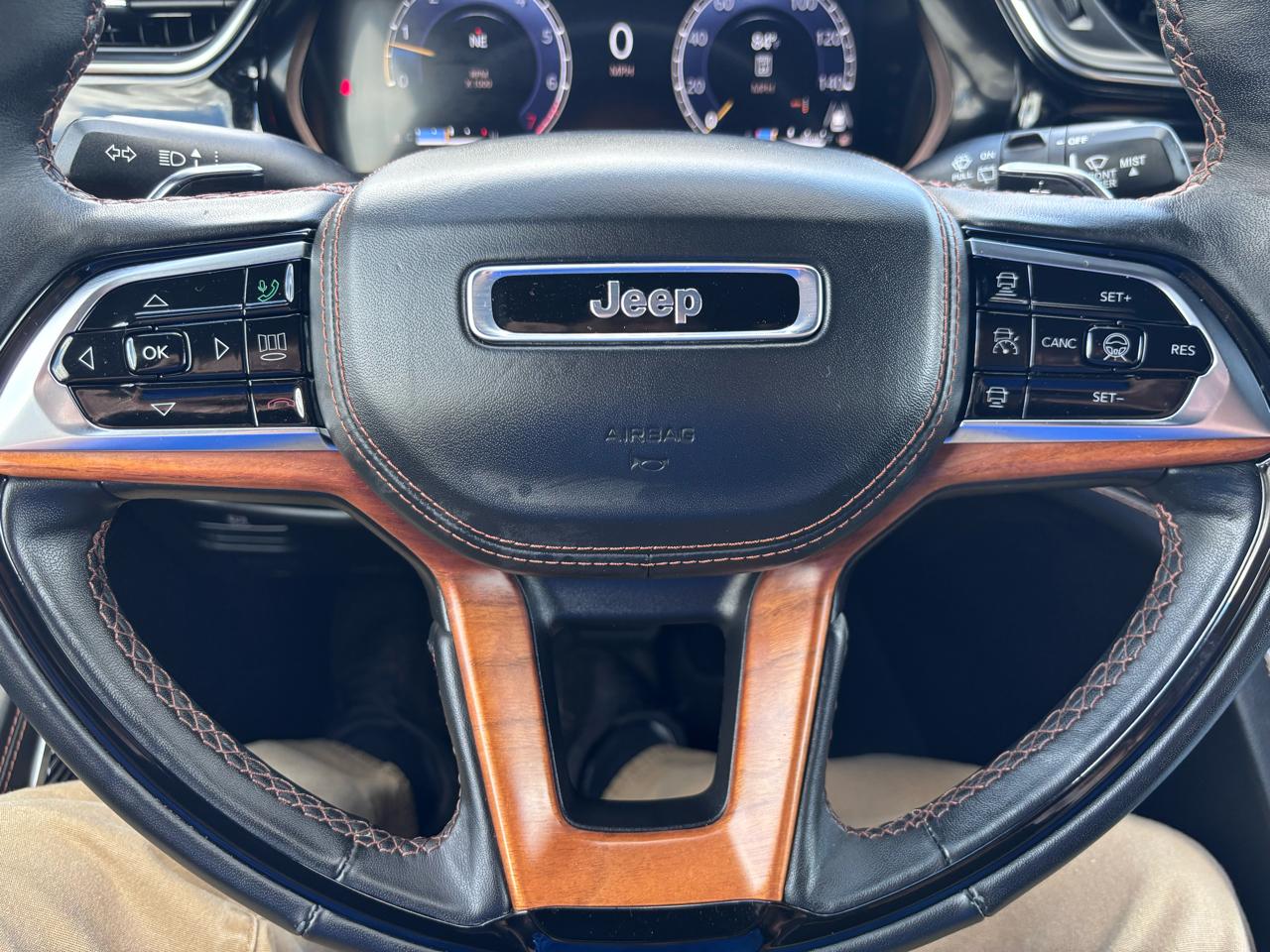 Jeep Grand Cherokee Summit Reserve 4x4 2025