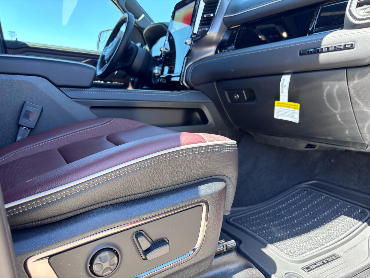 RAM 1500 Limited 4x4 Crew Cab 5'7" Box 2026