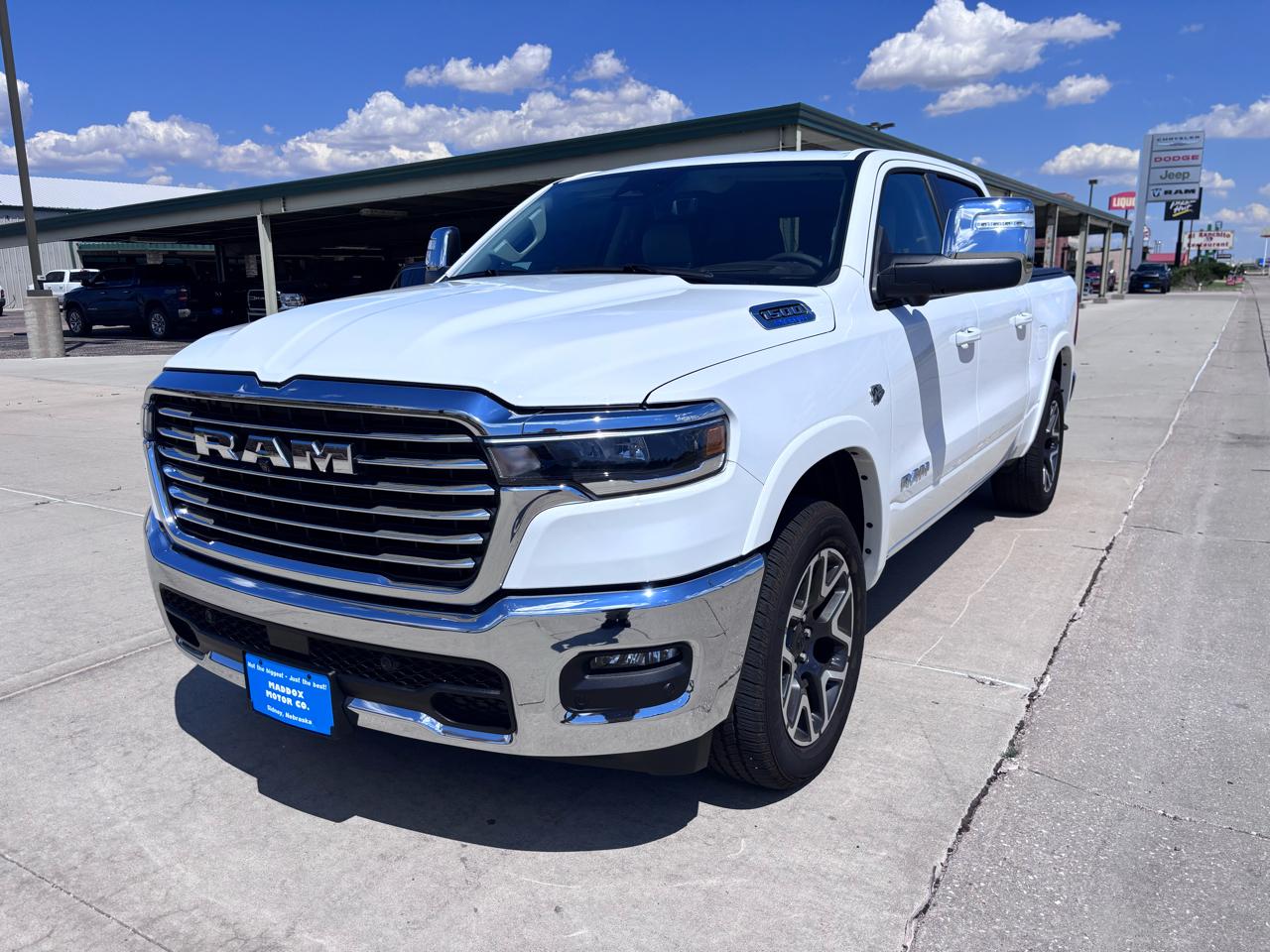 RAM 1500 Laramie 4x4 Crew Cab 5'7" Box 2026