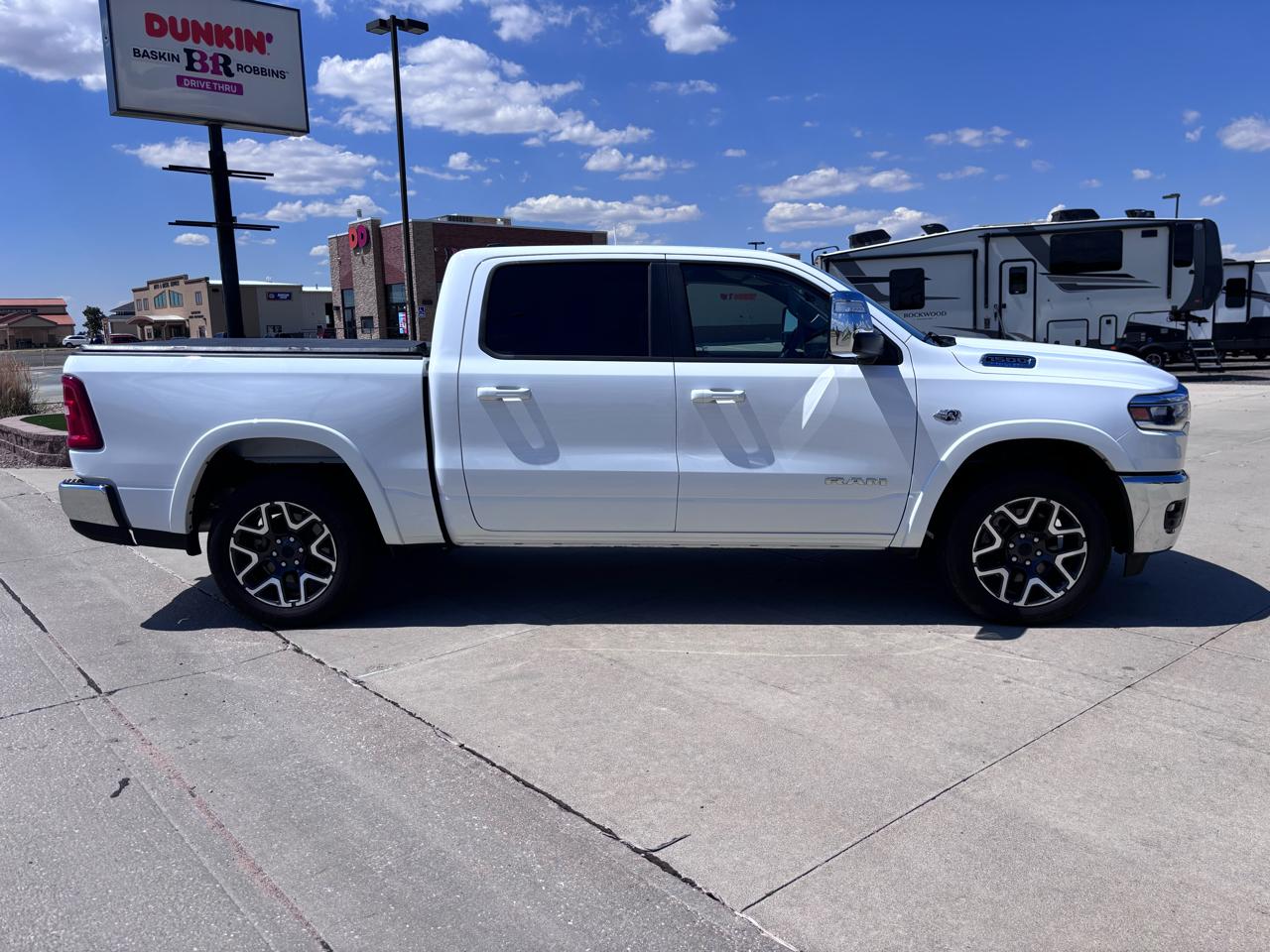 RAM 1500 Laramie 4x4 Crew Cab 5'7" Box 2026