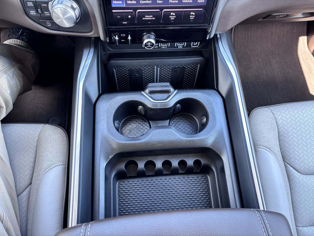 RAM 1500 Laramie 4x4 Crew Cab 5'7" Box 2026