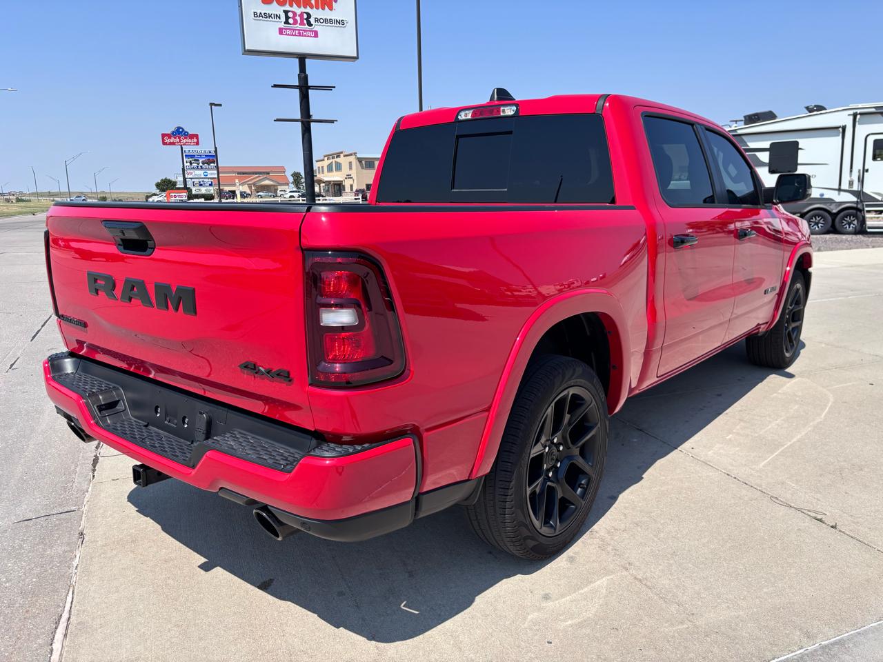 RAM 1500 Laramie 4x4 Crew Cab 5'7" Box 2025