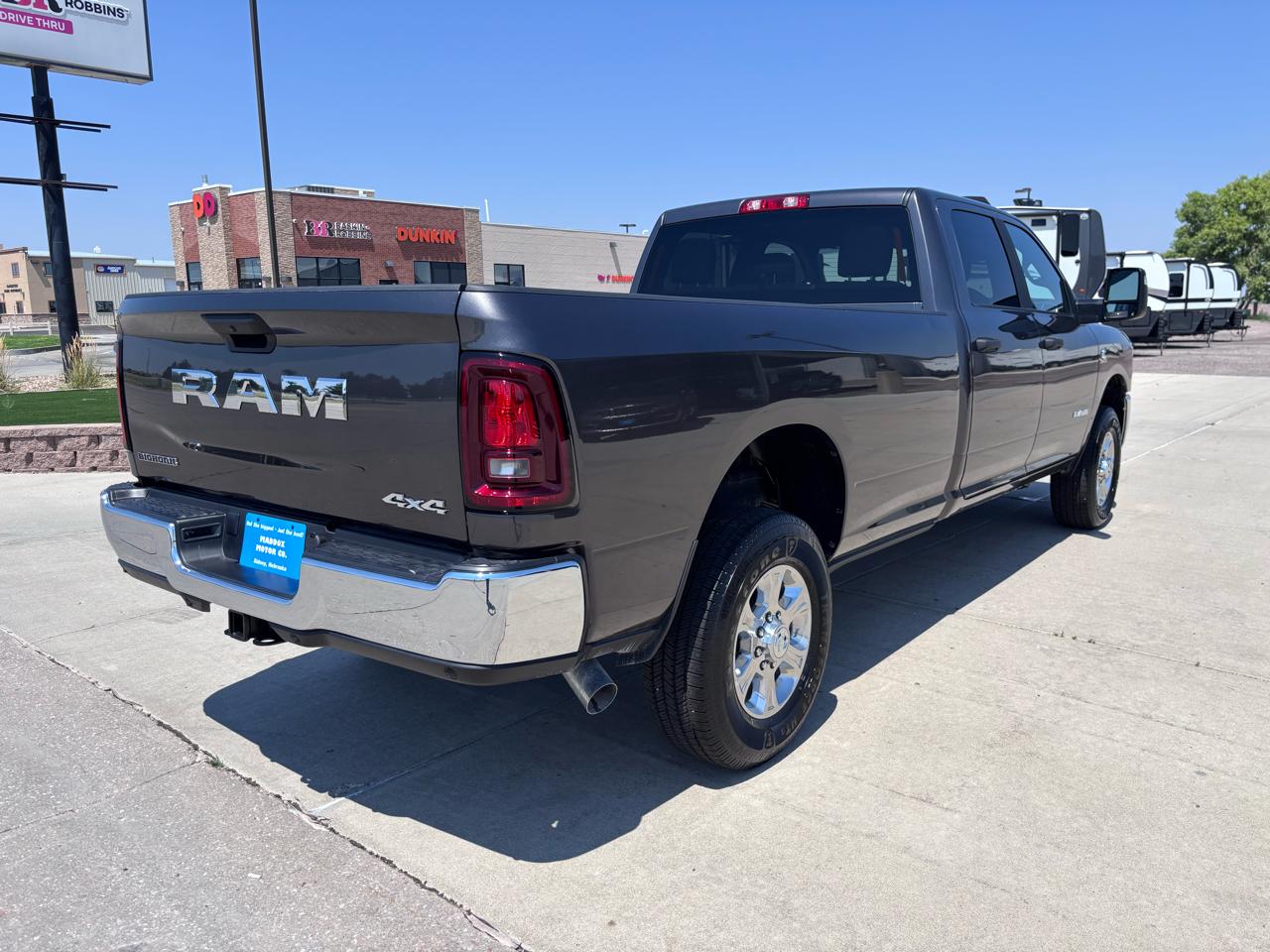 RAM 2500 Big Horn 4x4 Crew Cab 8' Box 2026