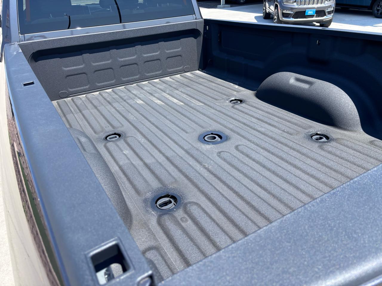 RAM 2500 Big Horn 4x4 Crew Cab 8' Box 2026