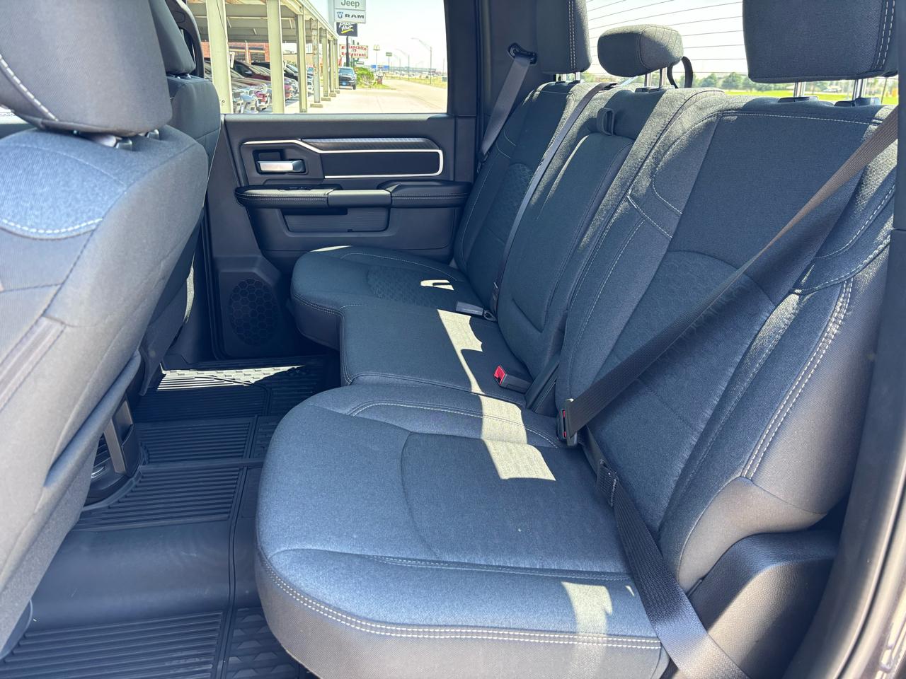 RAM 2500 Big Horn 4x4 Crew Cab 8' Box 2026
