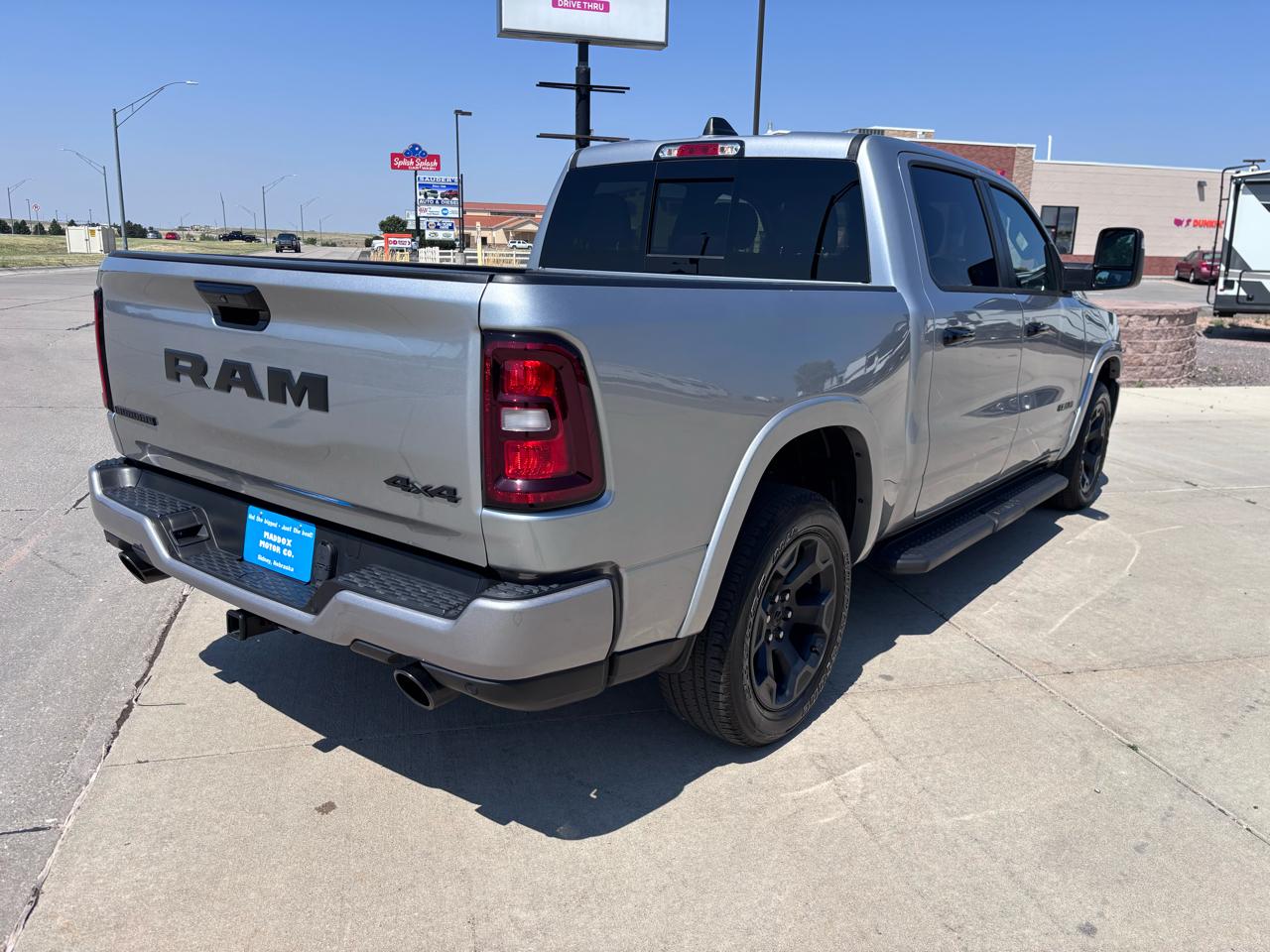 RAM 1500 Big Horn 4x4 Crew Cab 5'7" Box 2025