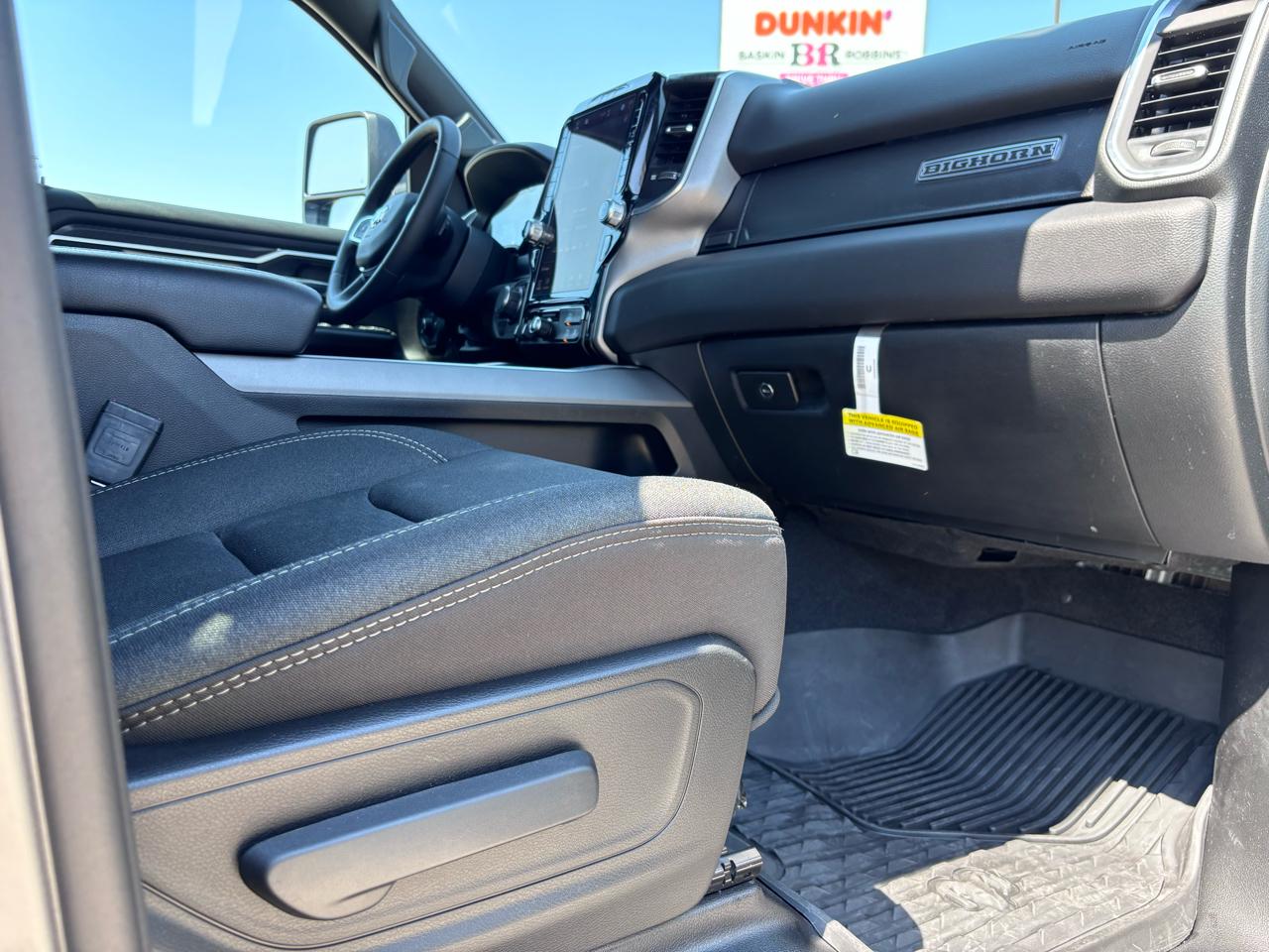 RAM 1500 Big Horn 4x4 Crew Cab 5'7" Box 2025