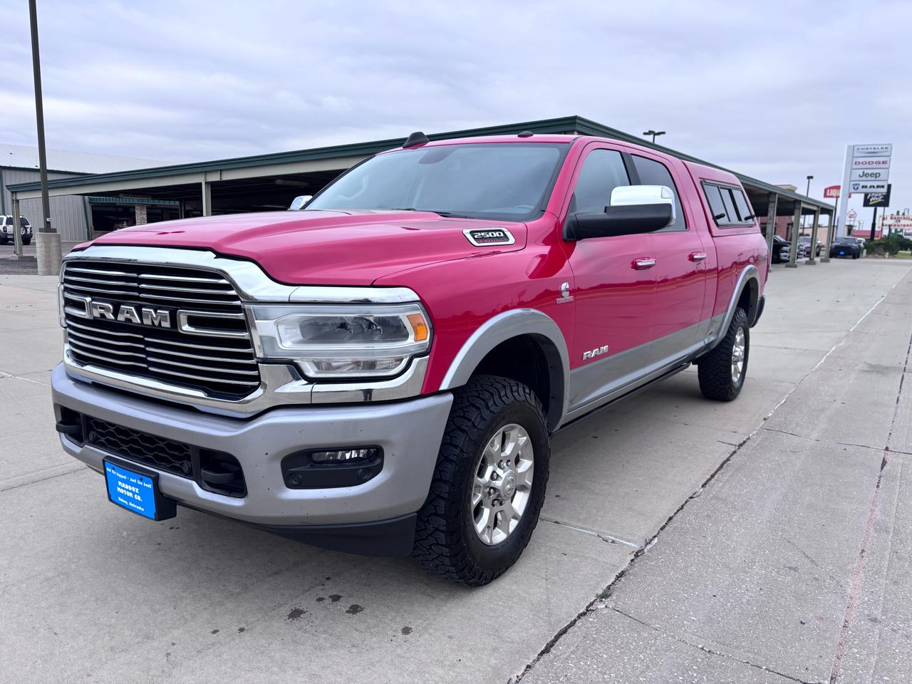 RAM 2500 Laramie 4x4 Mega Cab 6'4" Box 2020