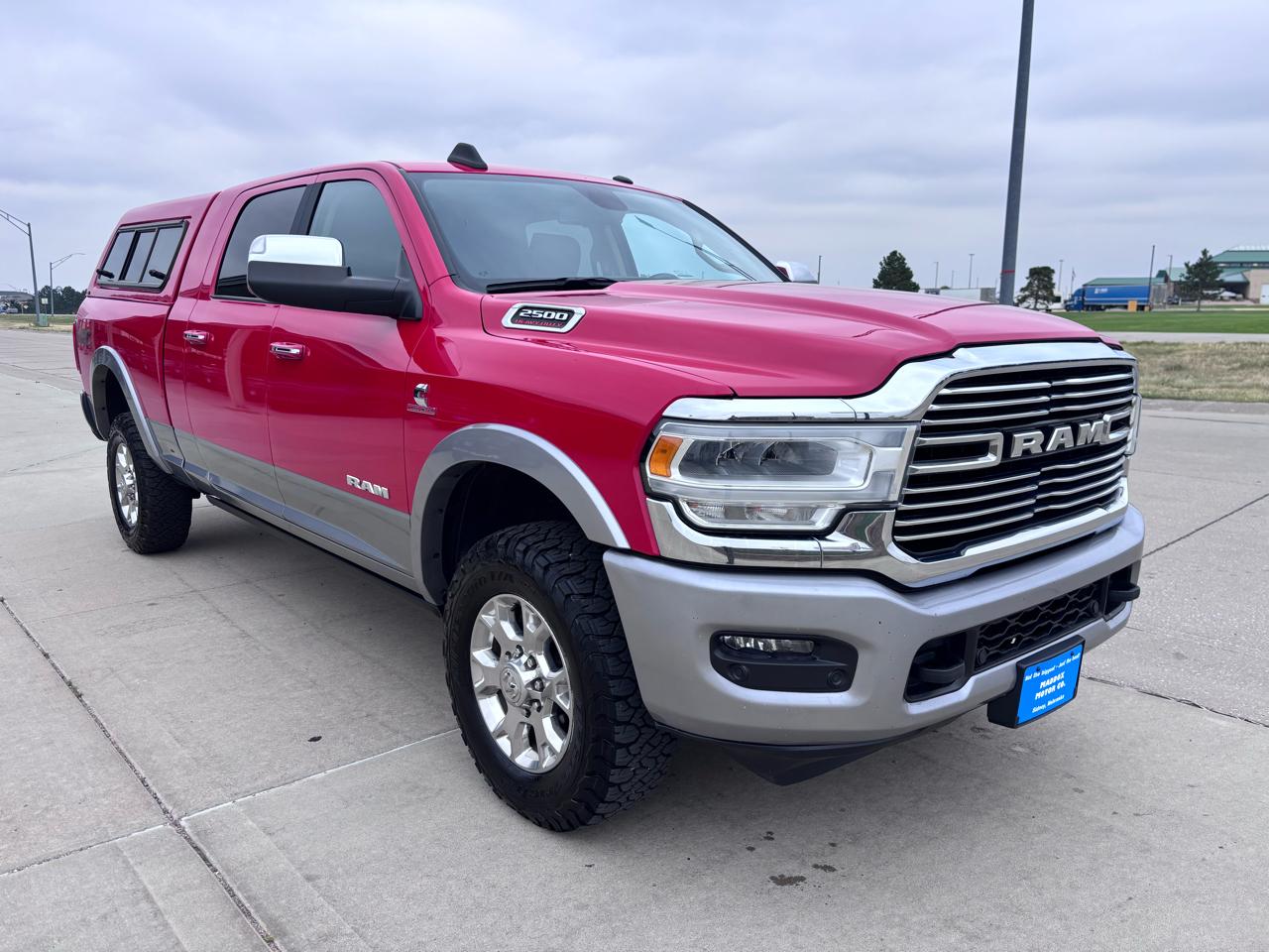 RAM 2500 Laramie 4x4 Mega Cab 6'4" Box 2020