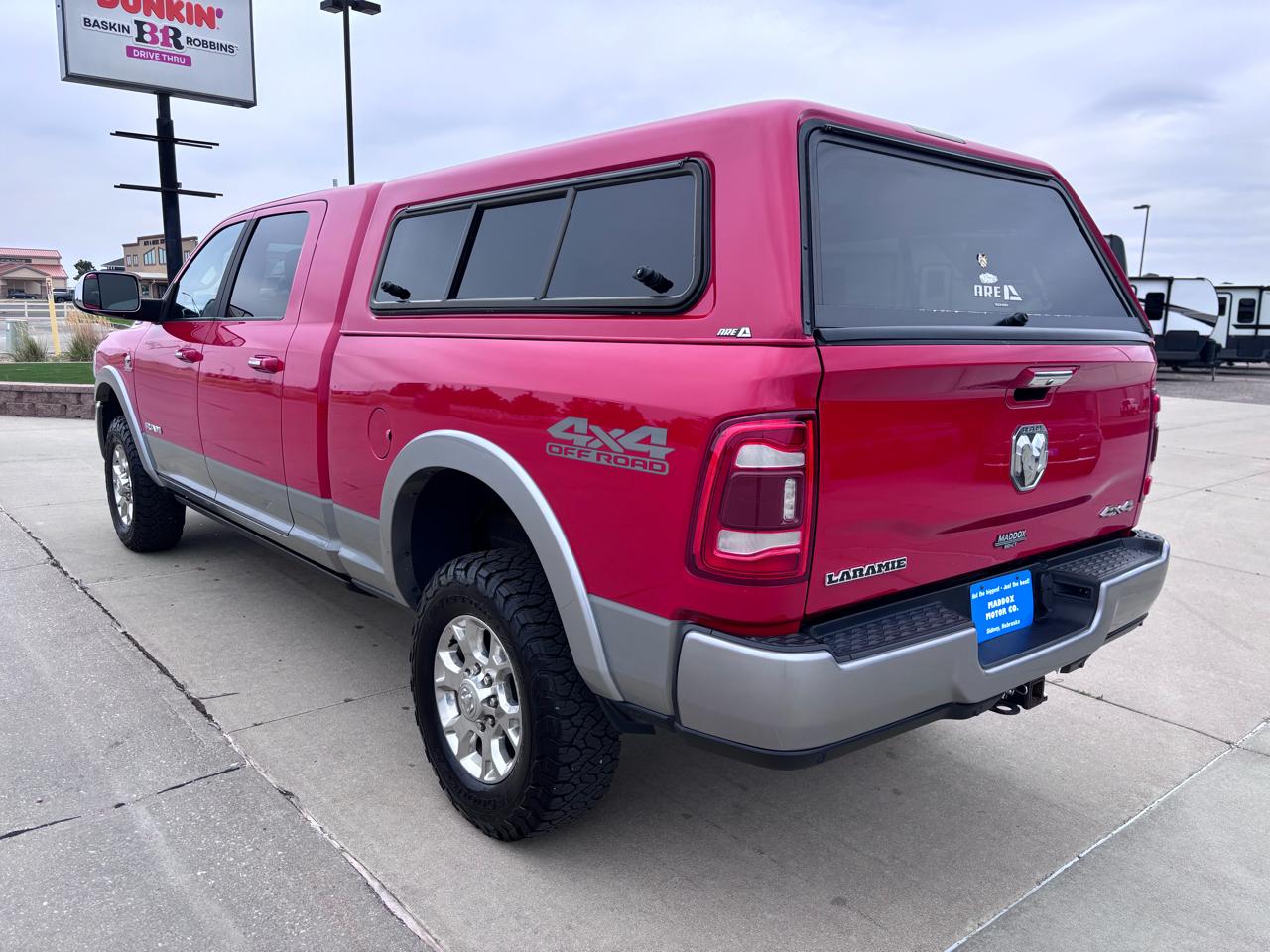 RAM 2500 Laramie 4x4 Mega Cab 6'4" Box 2020