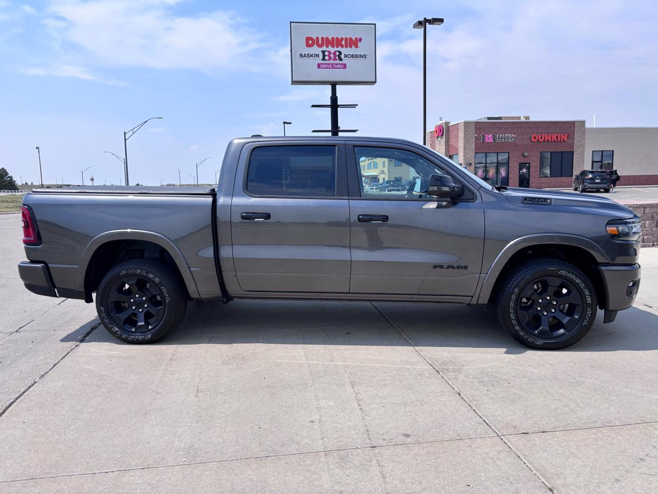RAM 1500 Big Horn 4x4 Crew Cab 5'7" Box 2025