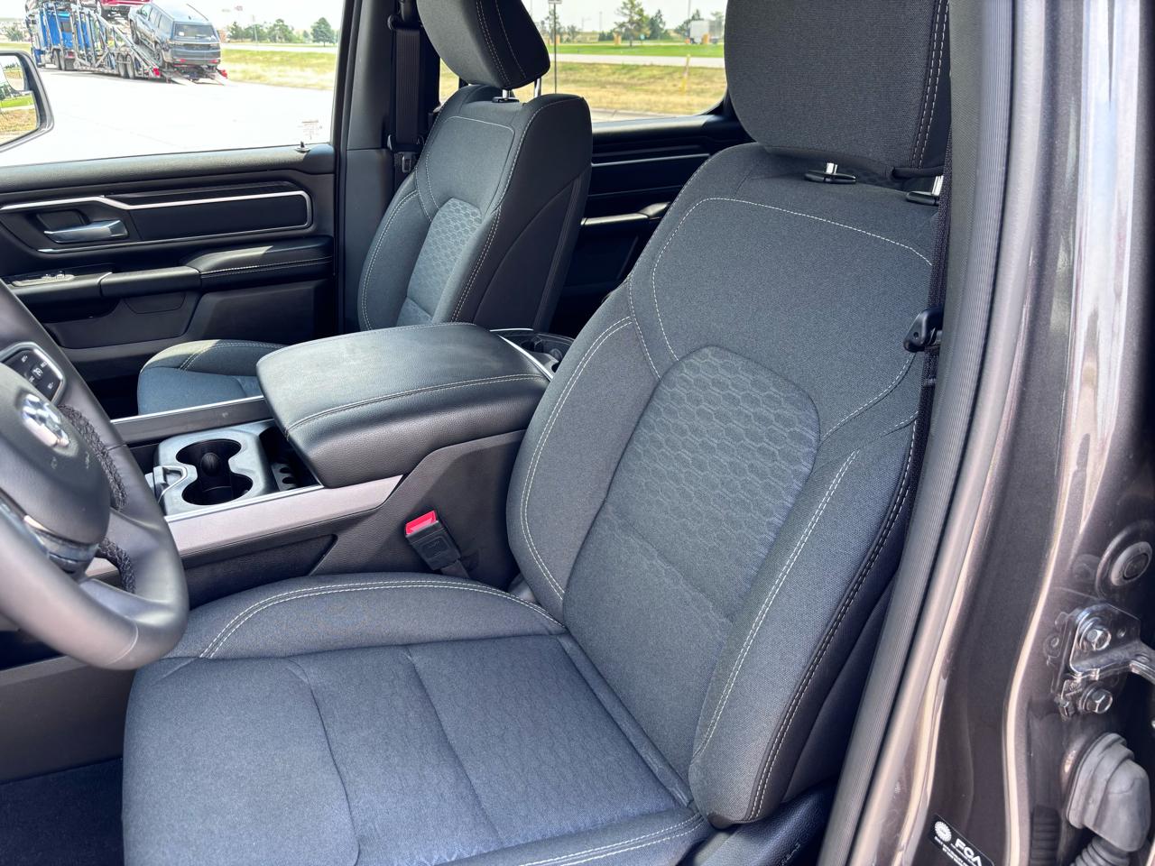 RAM 1500 Big Horn 4x4 Crew Cab 5'7" Box 2025