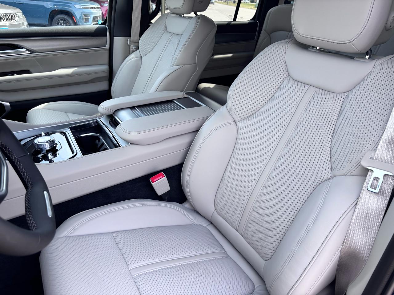Jeep Grand Wagoneer Limited Reserve 4x4 2026