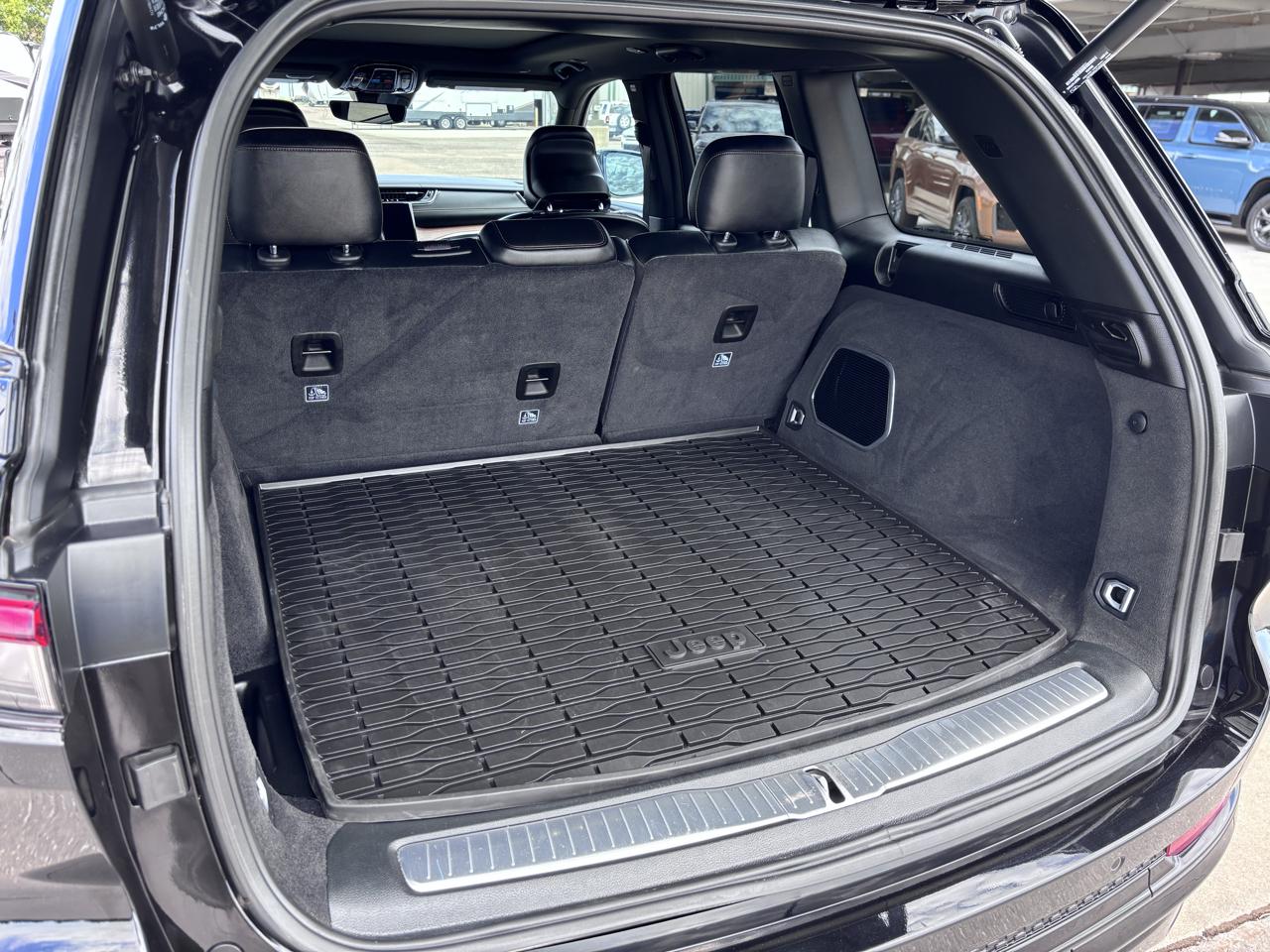 Jeep Grand Cherokee Summit 4x4 2025