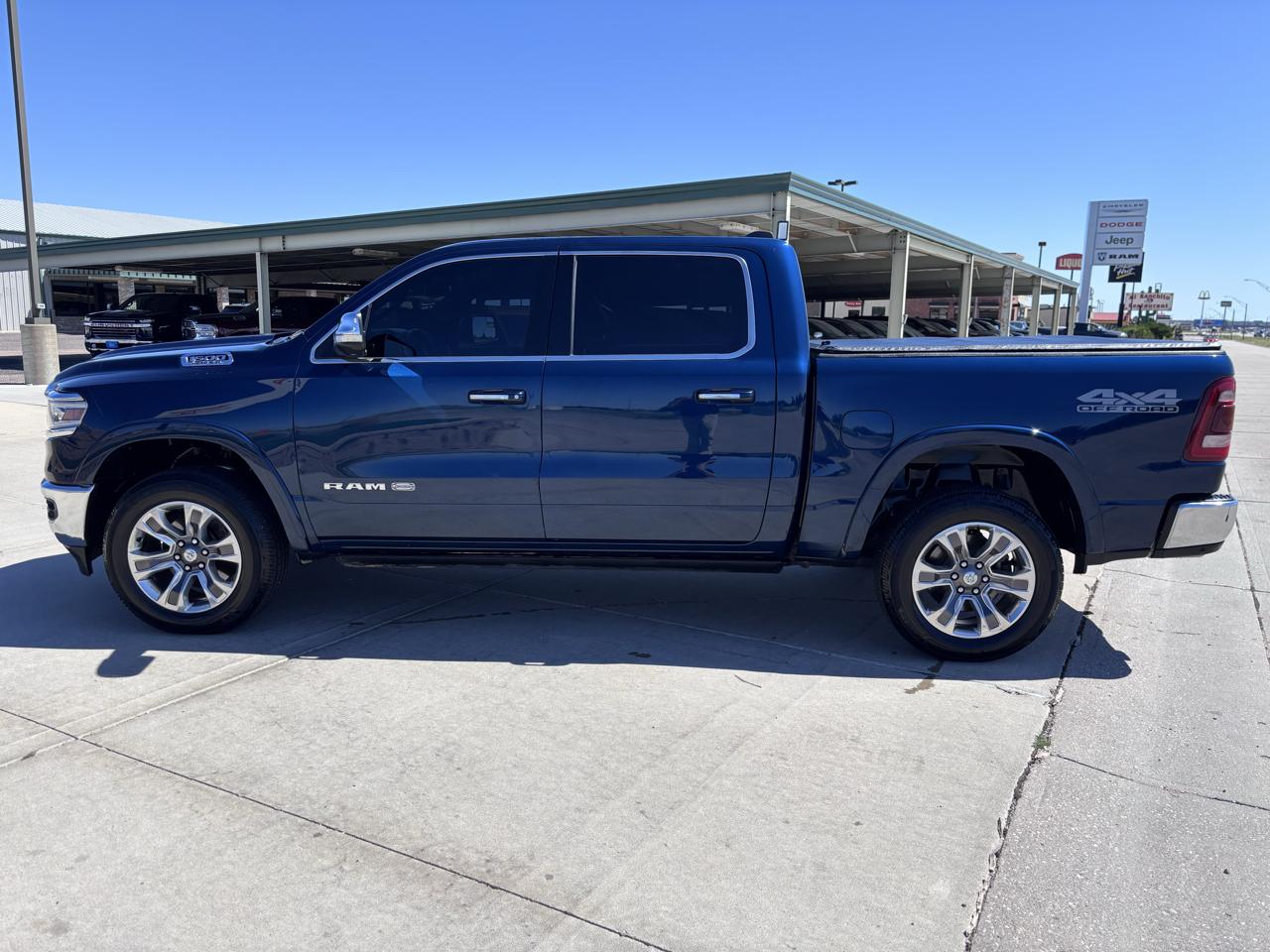 RAM 1500 Longhorn 4x4 Crew Cab 5'7" Box 2020
