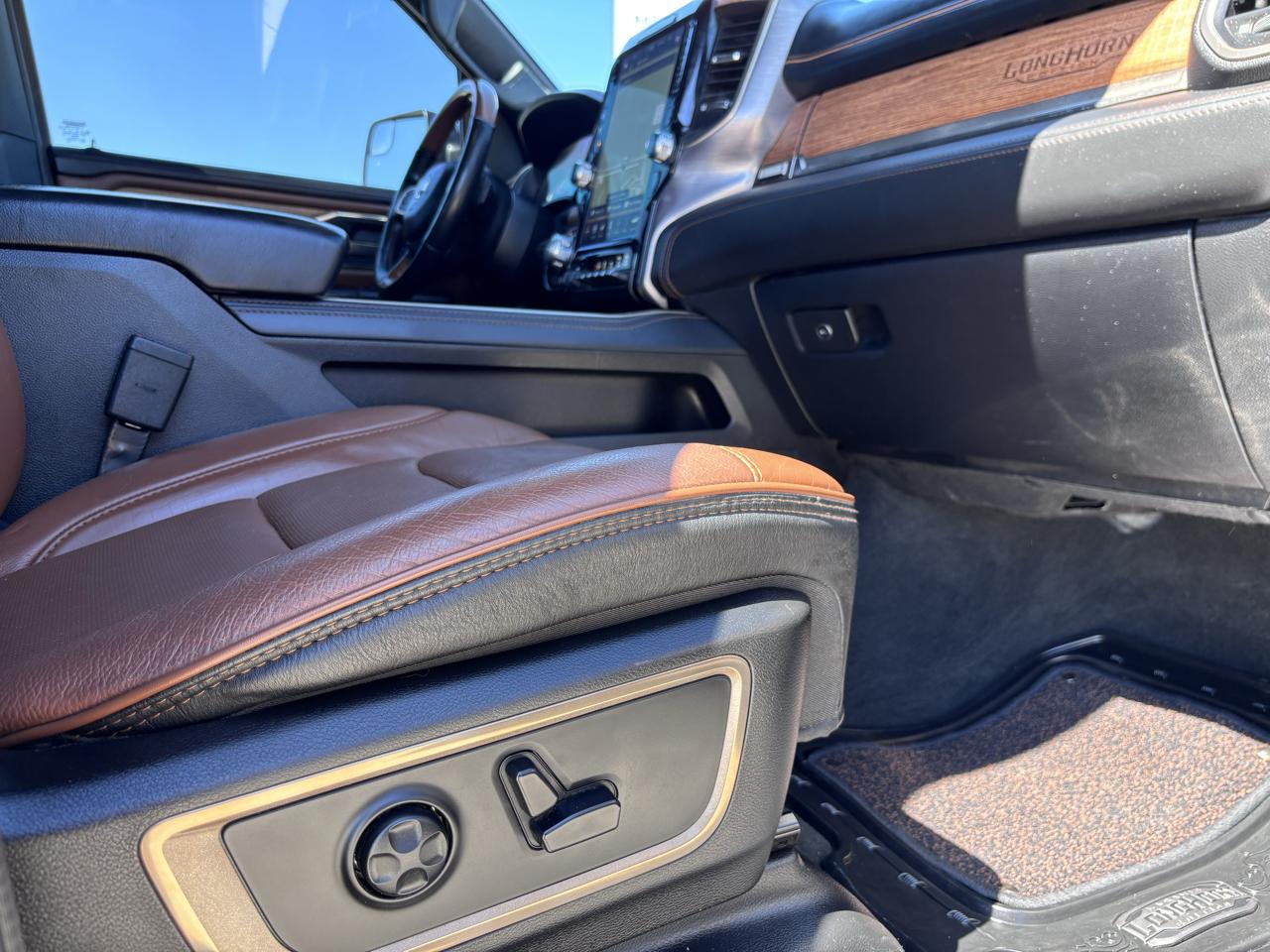 RAM 1500 Longhorn 4x4 Crew Cab 5'7" Box 2020