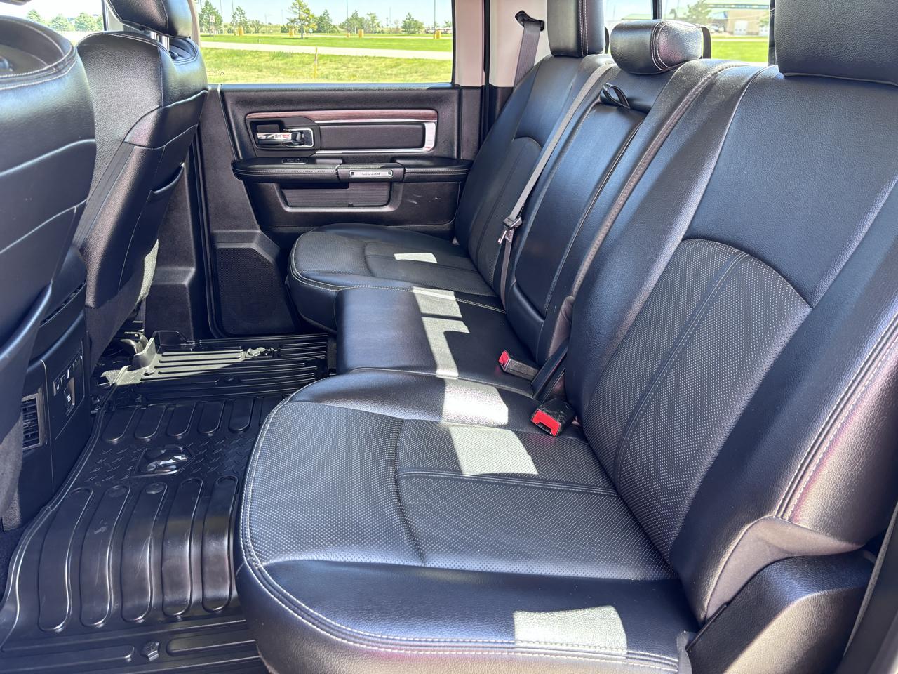 RAM 2500 Laramie 4x4 Crew Cab 6'4" Box 2018