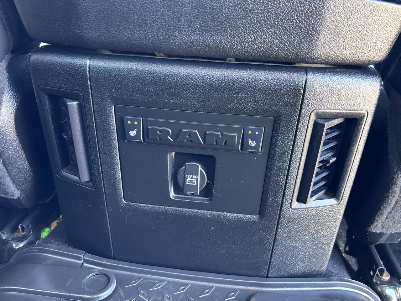 RAM 2500 Laramie 4x4 Crew Cab 6'4" Box 2018