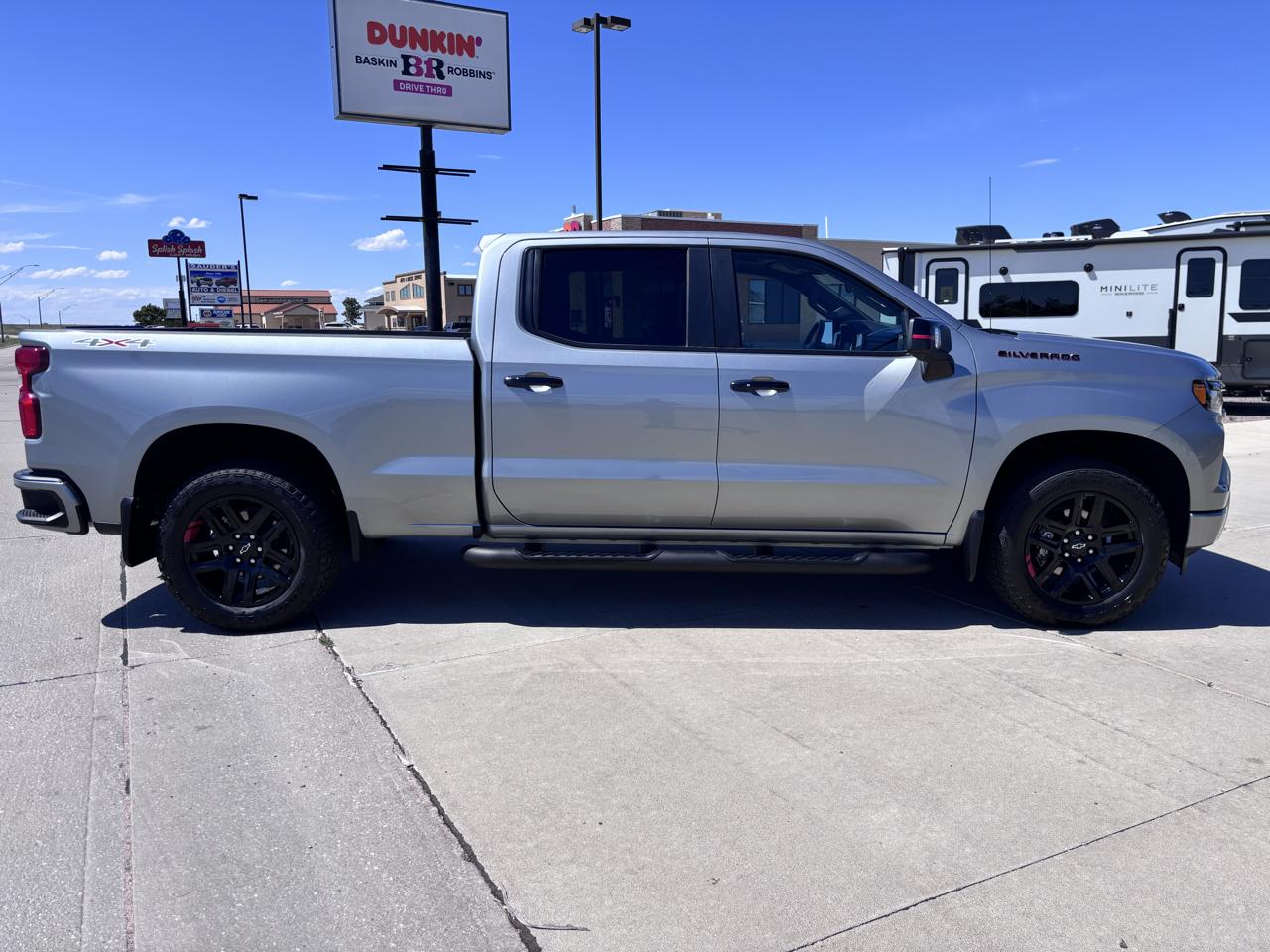 Chevrolet Silverado 1500 4WD Crew Cab 157" RST 2025