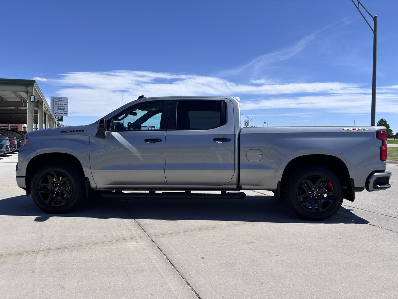 Chevrolet Silverado 1500 4WD Crew Cab 157" RST 2025