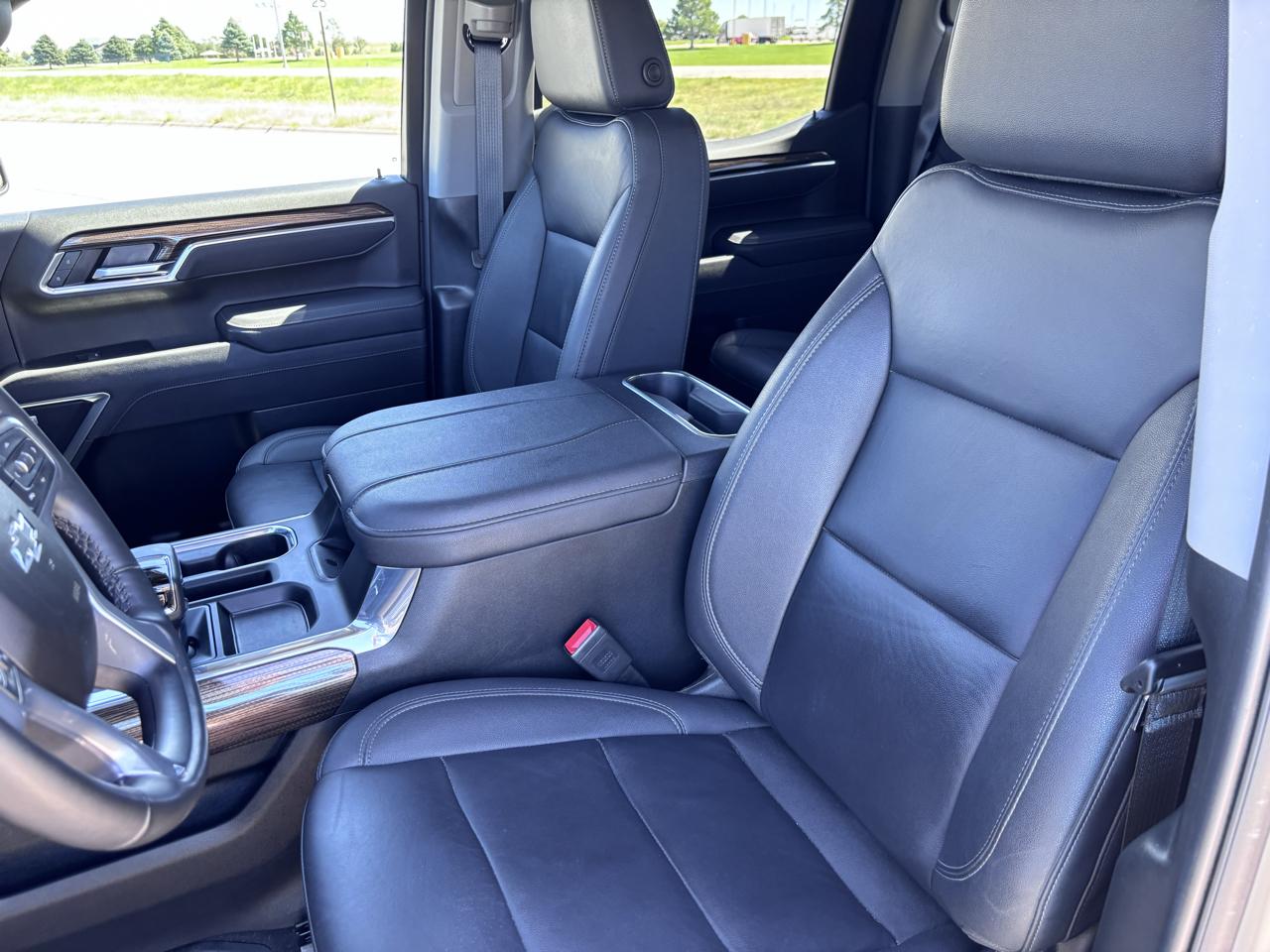 Chevrolet Silverado 1500 4WD Crew Cab 157" RST 2025