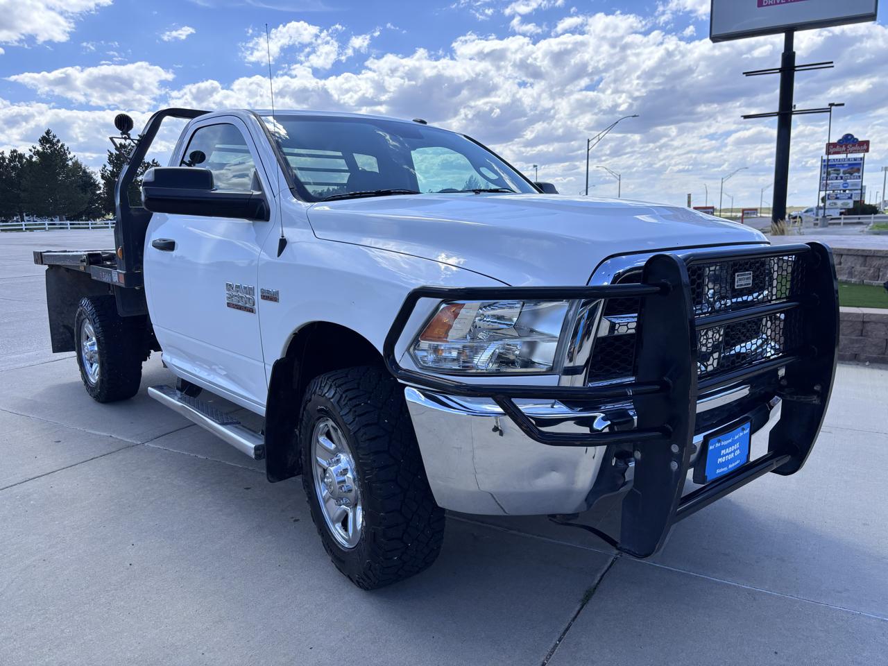 RAM 2500 Tradesman 4x4 Reg Cab 8' Box 2018
