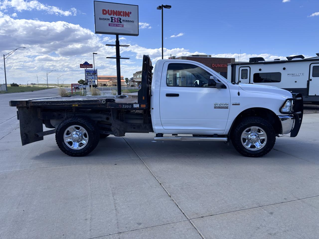 RAM 2500 Tradesman 4x4 Reg Cab 8' Box 2018