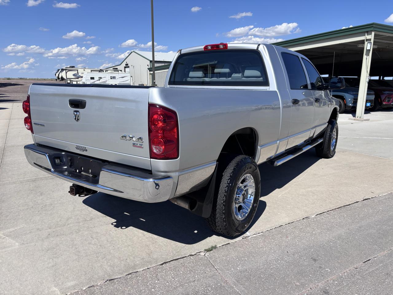Dodge Ram 2500 4WD Mega Cab 160.5" SLT 2007