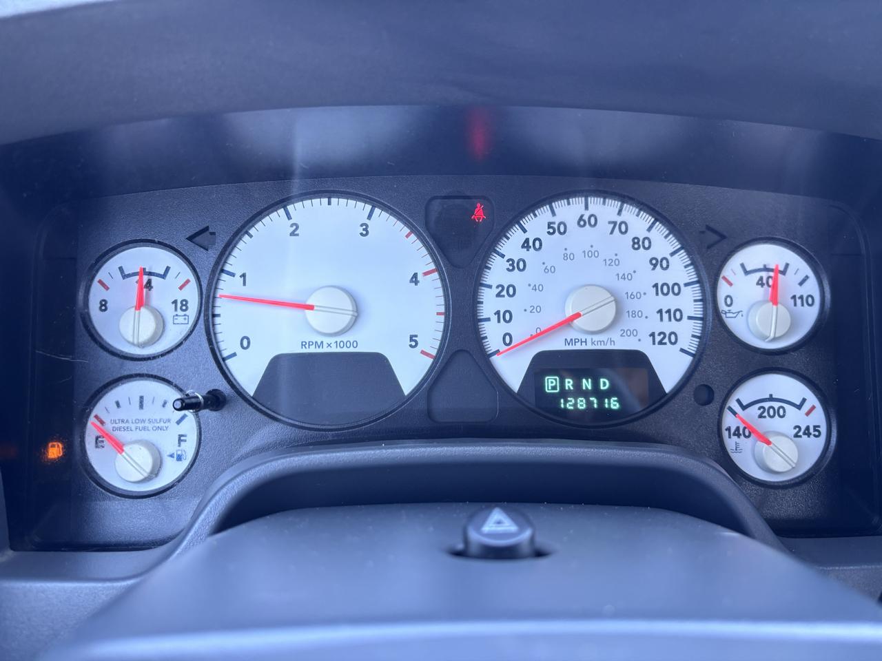 Dodge Ram 2500 4WD Mega Cab 160.5" SLT 2007
