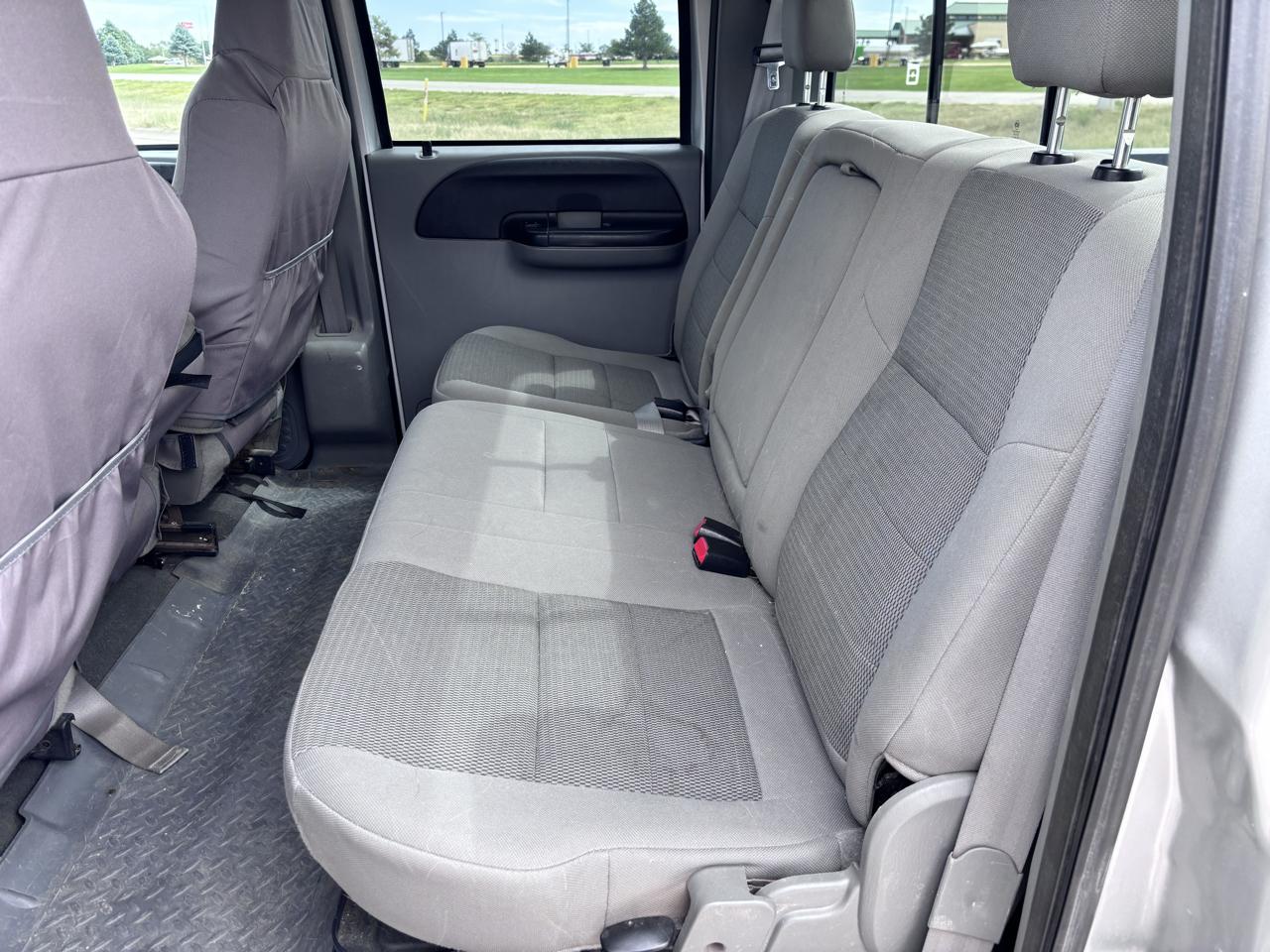 Ford Super Duty F-250 Crew Cab 156" XLT 4WD 2005