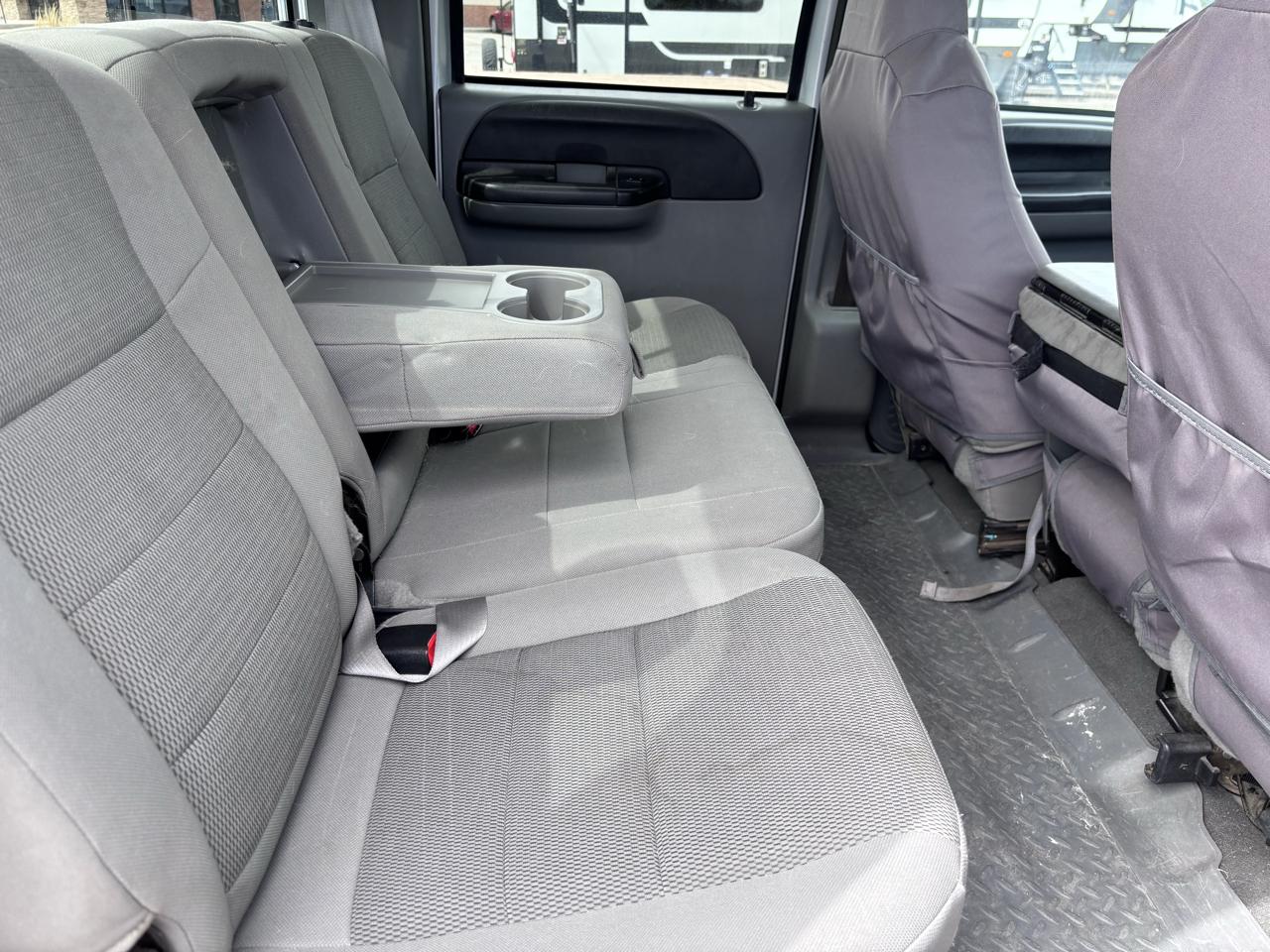 Ford Super Duty F-250 Crew Cab 156" XLT 4WD 2005