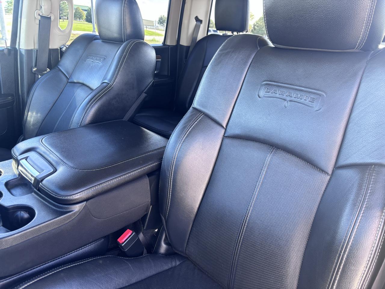 RAM 1500 Laramie 4x4 Crew Cab 6'4" Box 2018