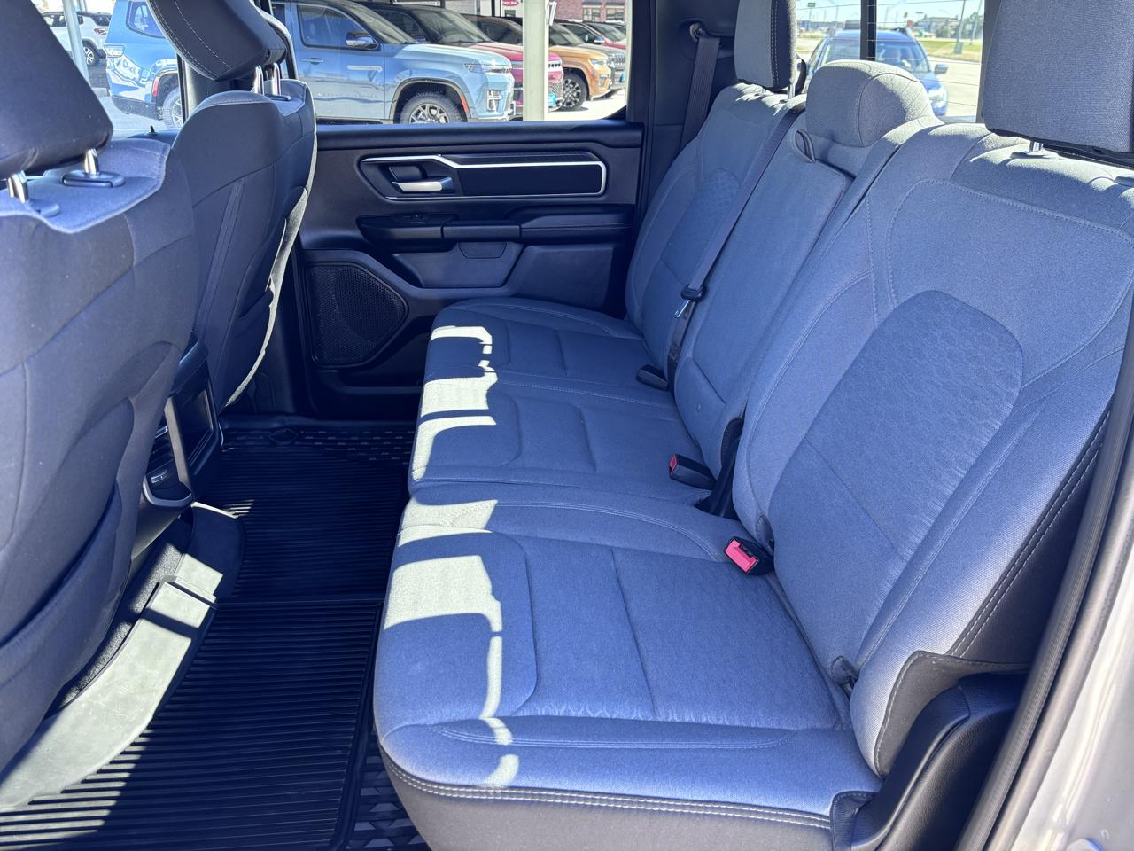 RAM 1500 Big Horn 4x4 Crew Cab 6'4" Box 2025