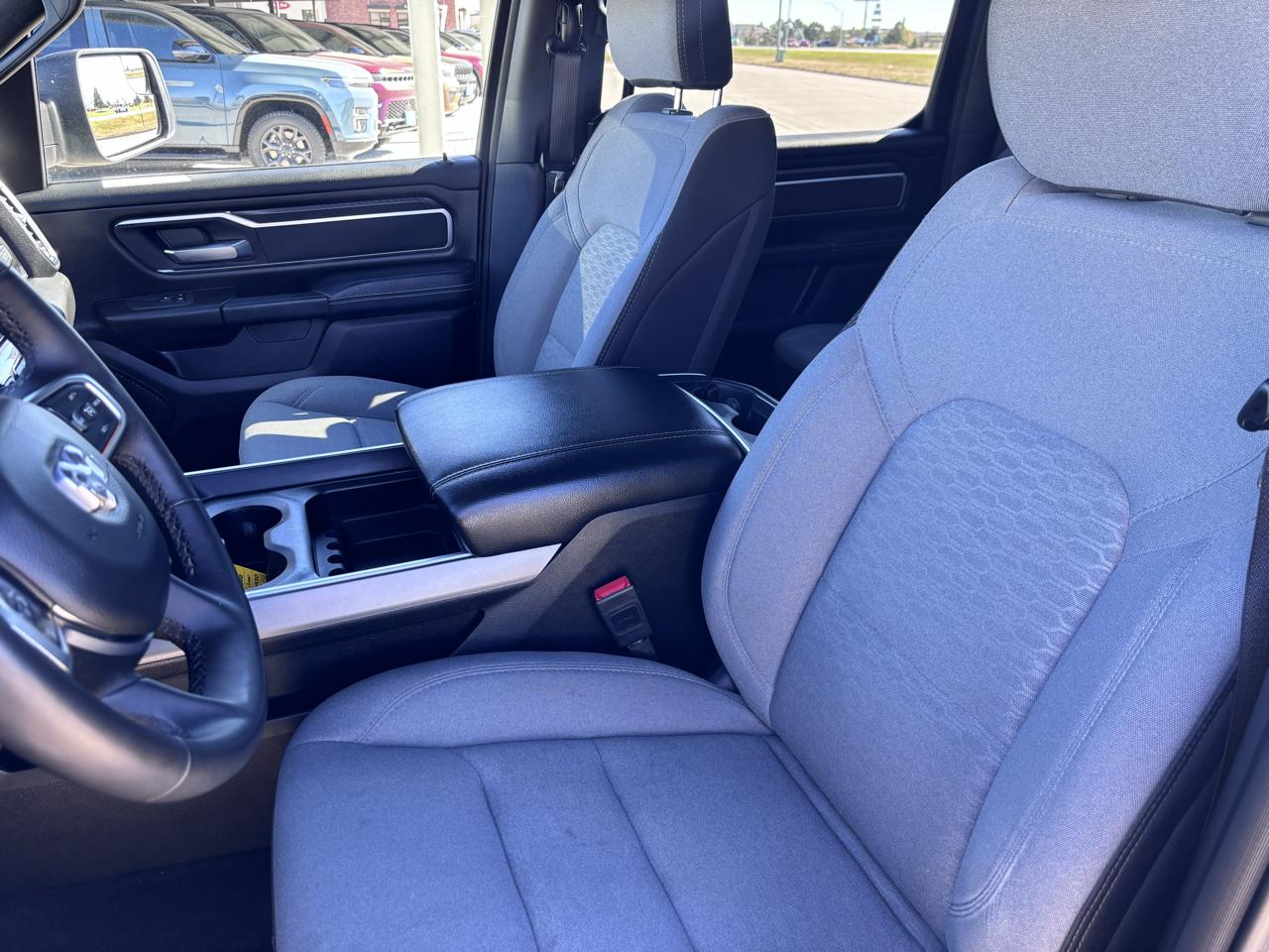 RAM 1500 Big Horn 4x4 Crew Cab 6'4" Box 2025