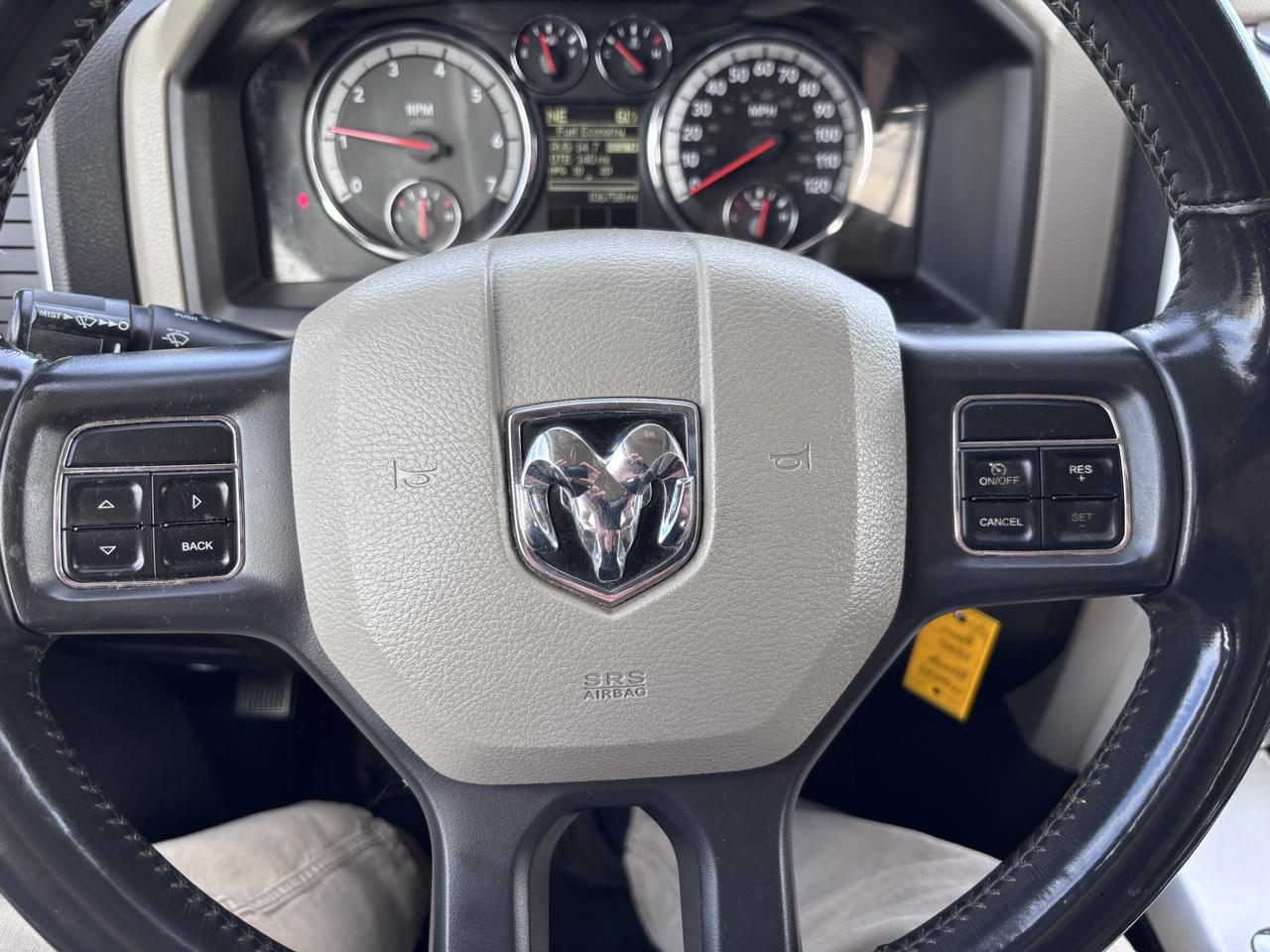 RAM 1500 4WD Crew Cab 140.5" Big Horn 2012