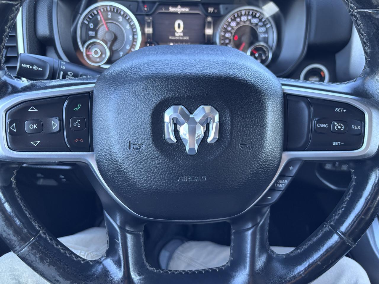 RAM 1500 Big Horn/Lone Star 4x4 Crew Cab 6'4" Box 2019