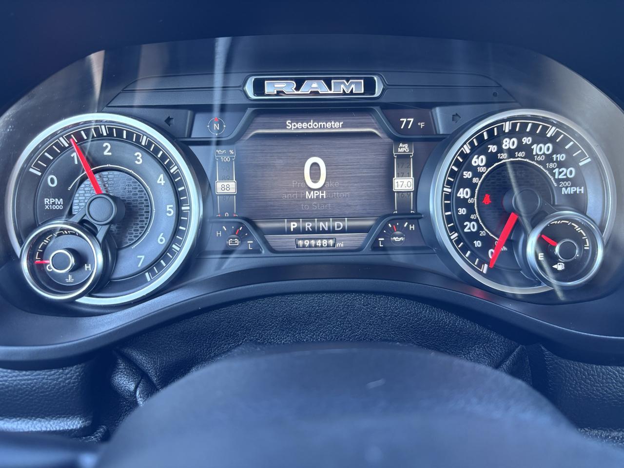 RAM 1500 Big Horn/Lone Star 4x4 Crew Cab 6'4" Box 2019