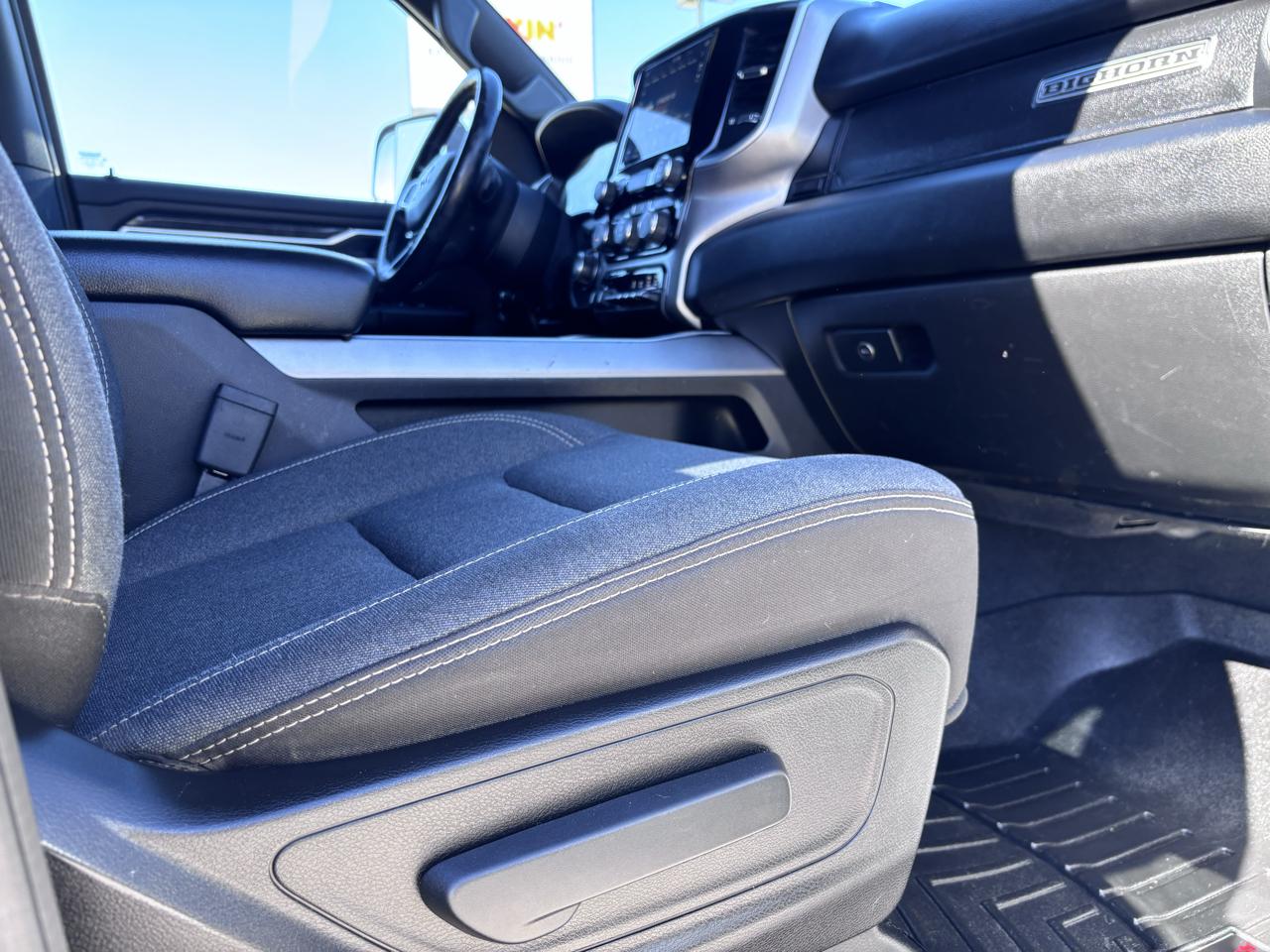 RAM 1500 Big Horn/Lone Star 4x4 Crew Cab 6'4" Box 2019