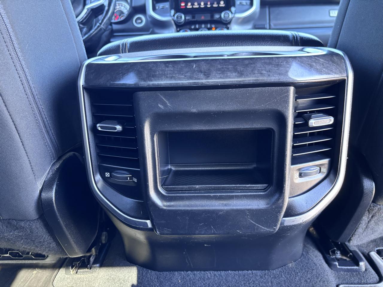 RAM 1500 Big Horn/Lone Star 4x4 Crew Cab 6'4" Box 2019