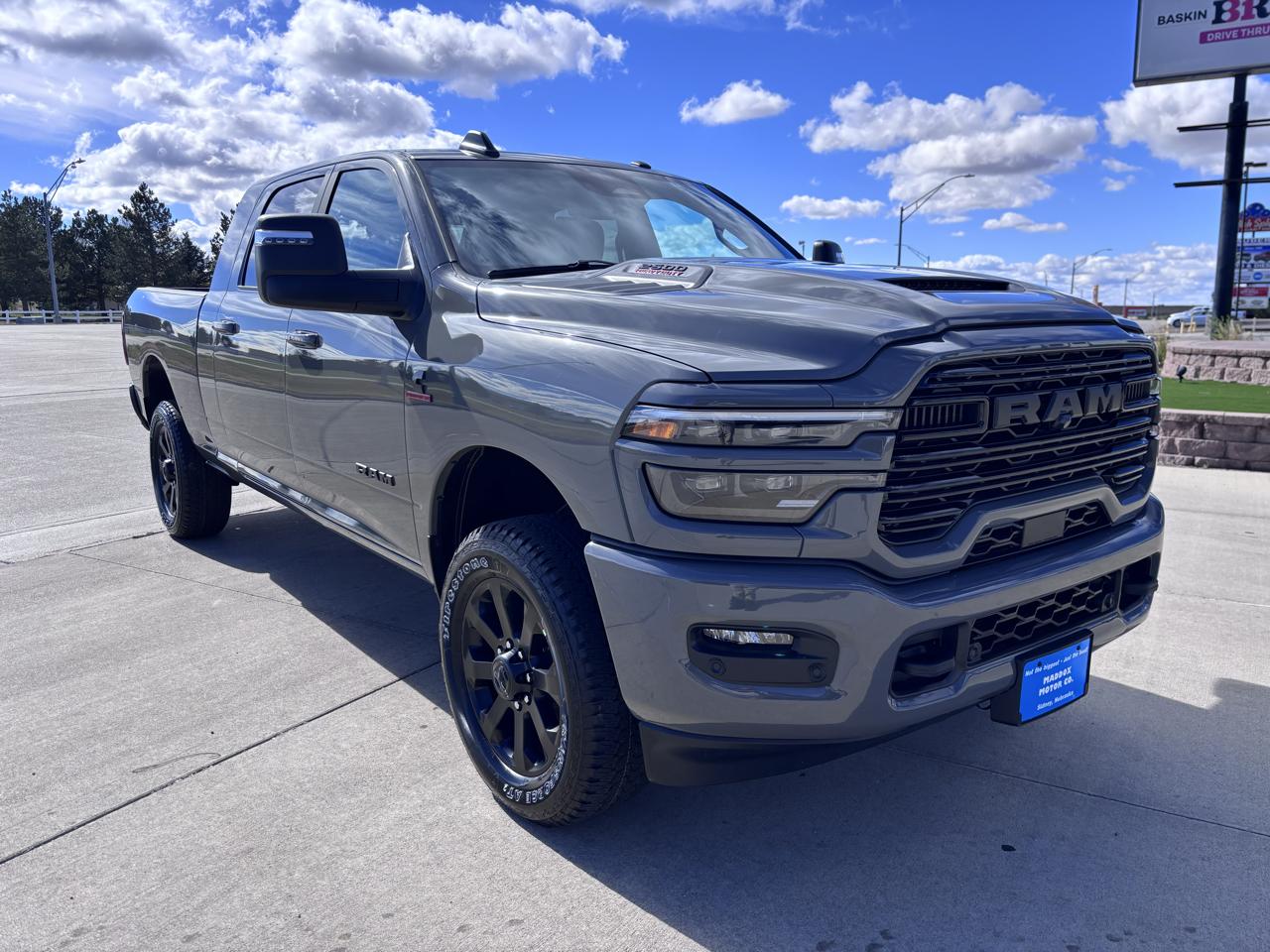 RAM 2500 Laramie 4x4 Mega Cab 6'4" Box 2027