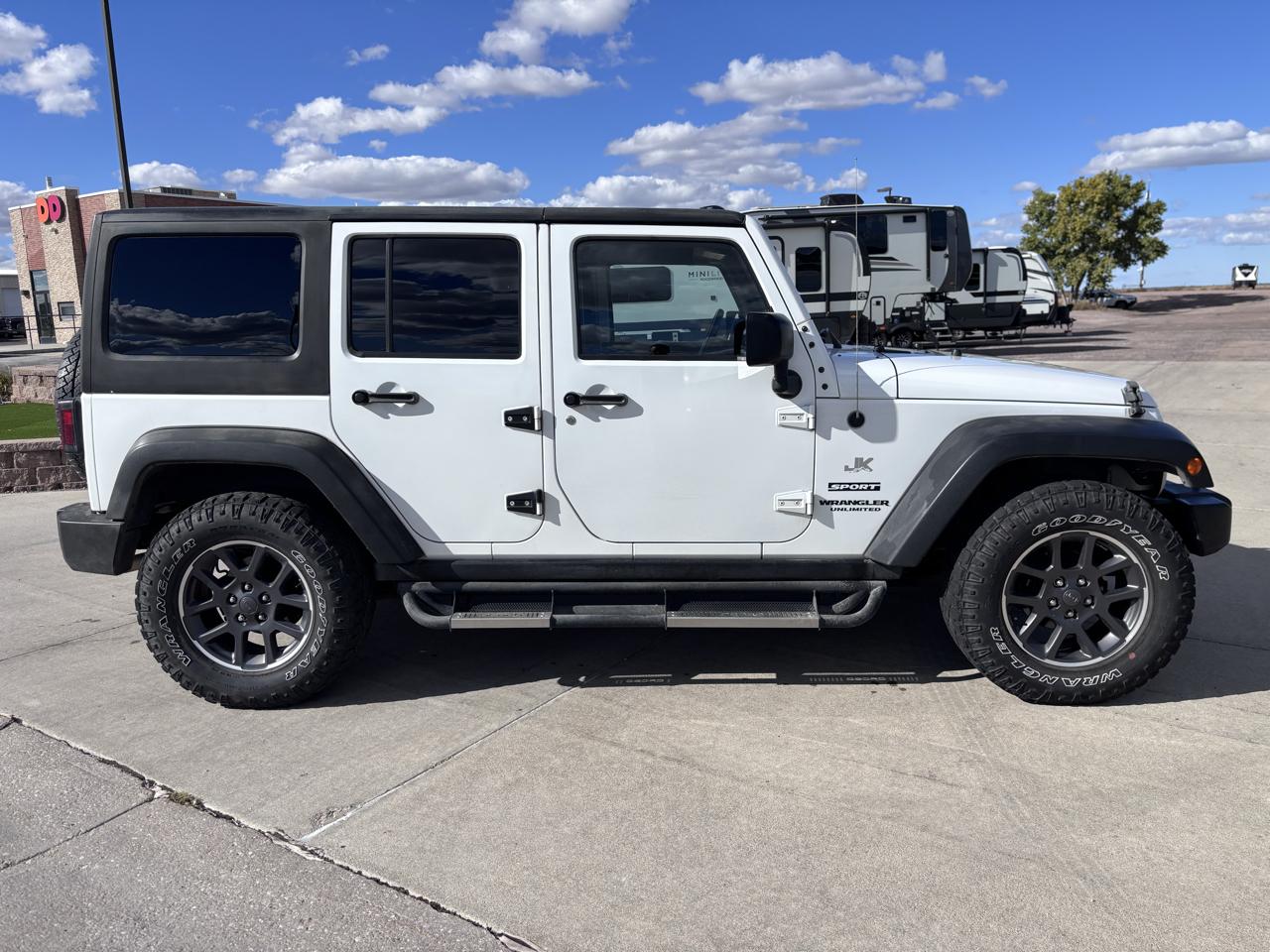 Jeep Wrangler Unlimited 4WD 4dr Sport 2014