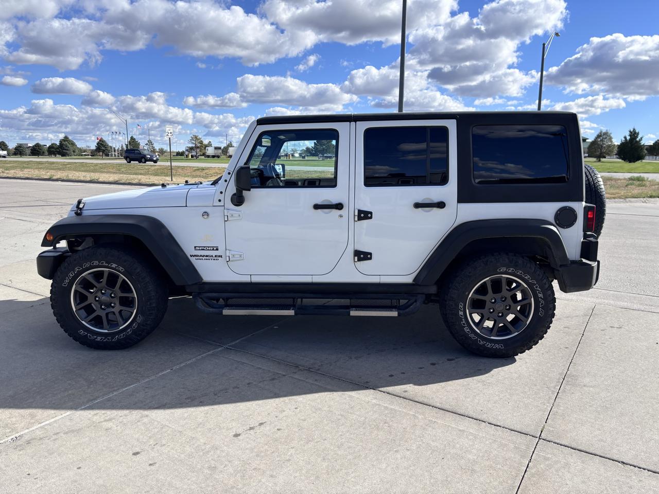 Jeep Wrangler Unlimited 4WD 4dr Sport 2014