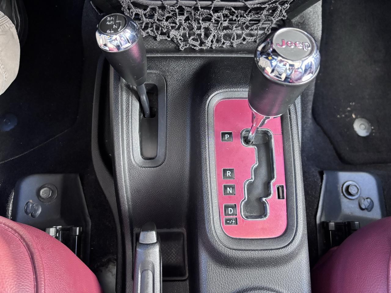 Jeep Wrangler Unlimited 4WD 4dr Sport 2014
