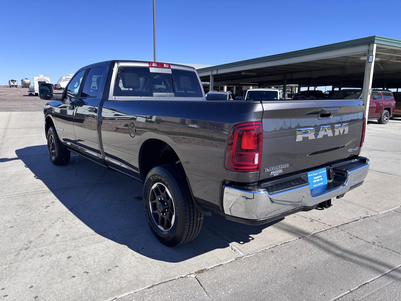 RAM 2500 Laramie 4x4 Crew Cab 8' Box 2027