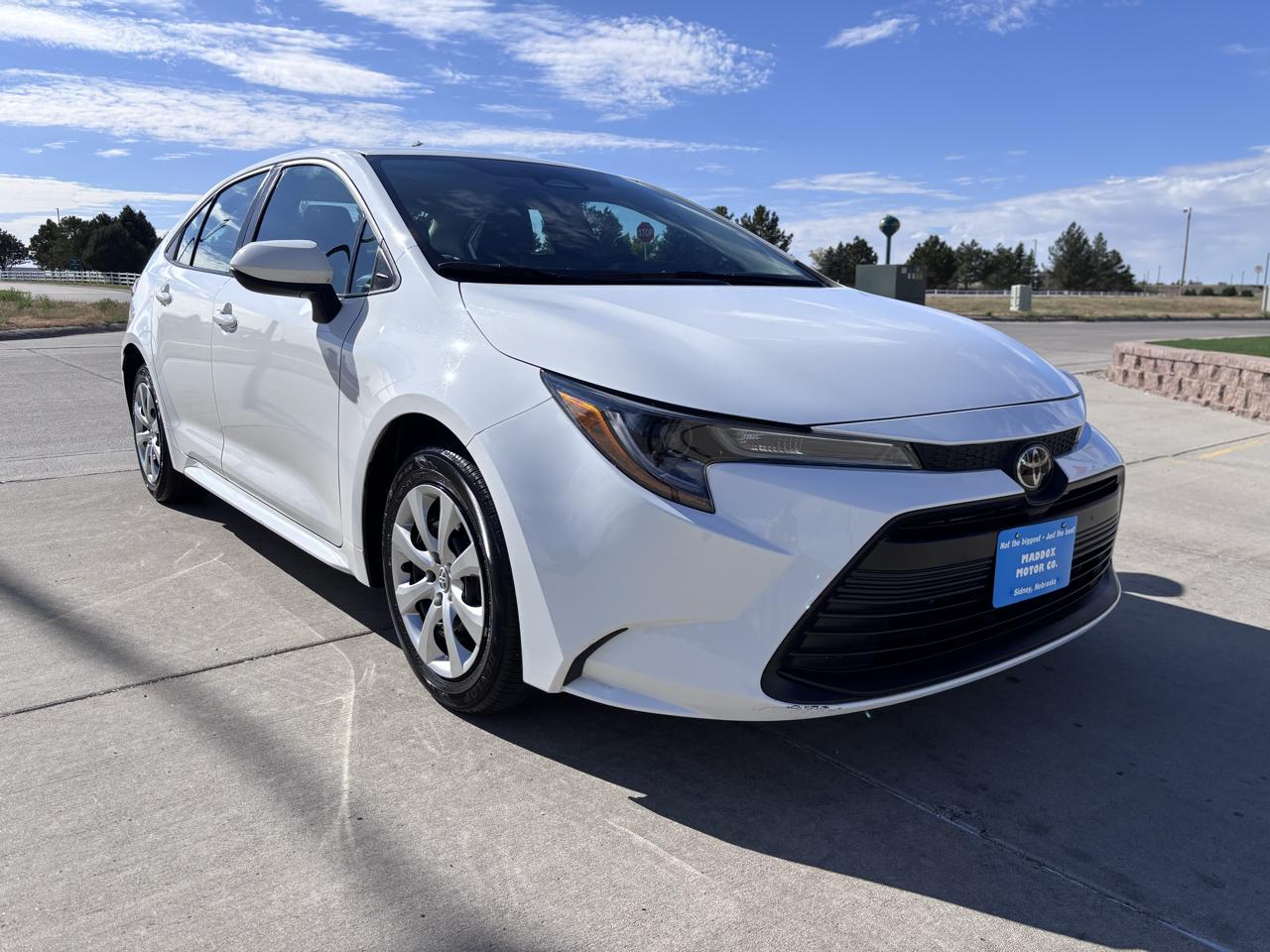Toyota Corolla LE CVT (Natl) 2026