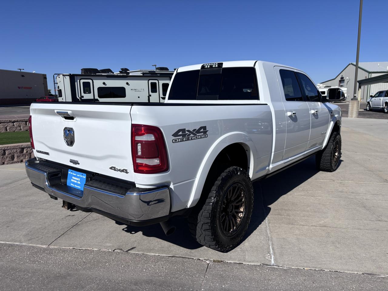 RAM 2500 Laramie 4x4 Mega Cab 6'4" Box 2021